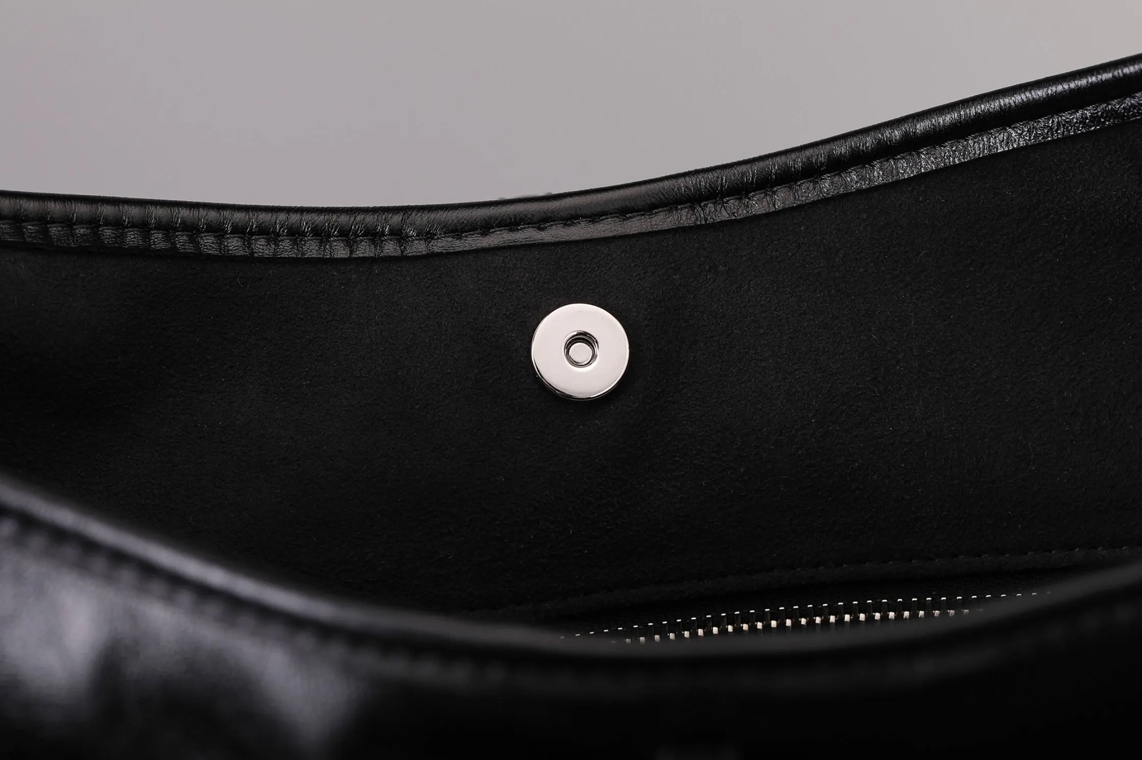 CarryAll 羊皮 新升级 真正的渠道 我们确 水桶包 休閒水桶款