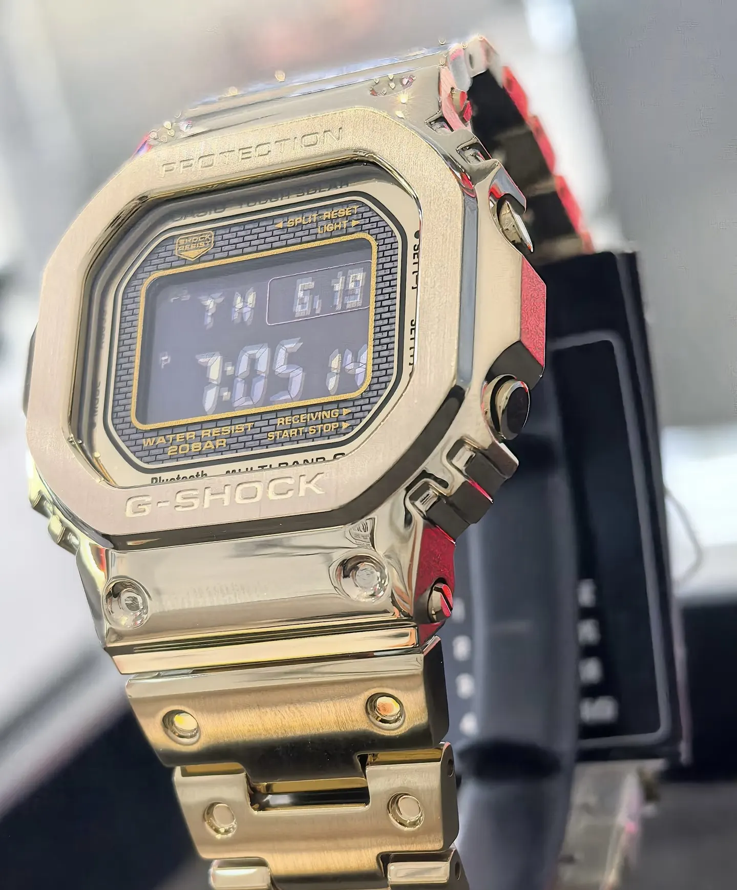 Watch Classic Image 9 Watch Classic Image 9