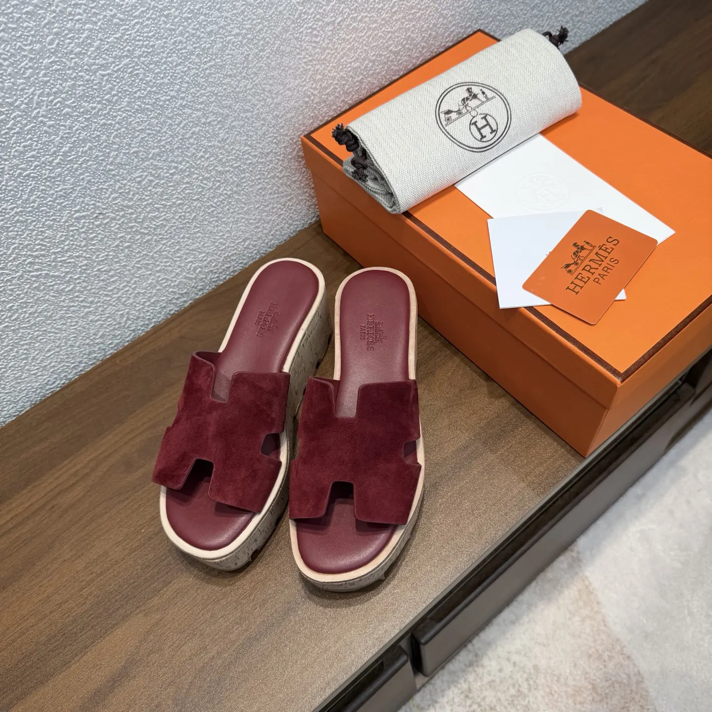 Hermès 新色系 拖鞋 舒适