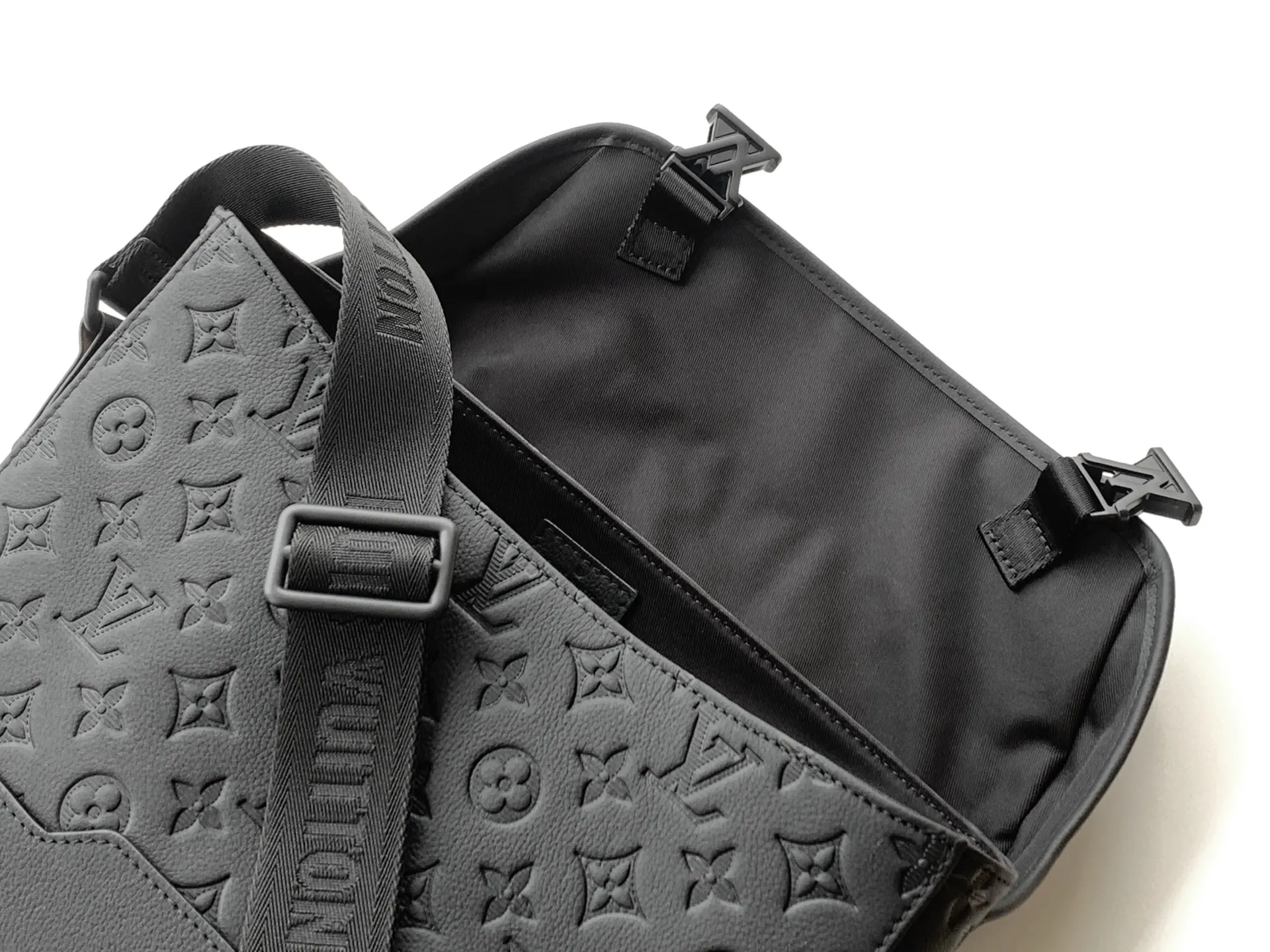 LV accessories single item Image 7 LV accessories single item Image 7