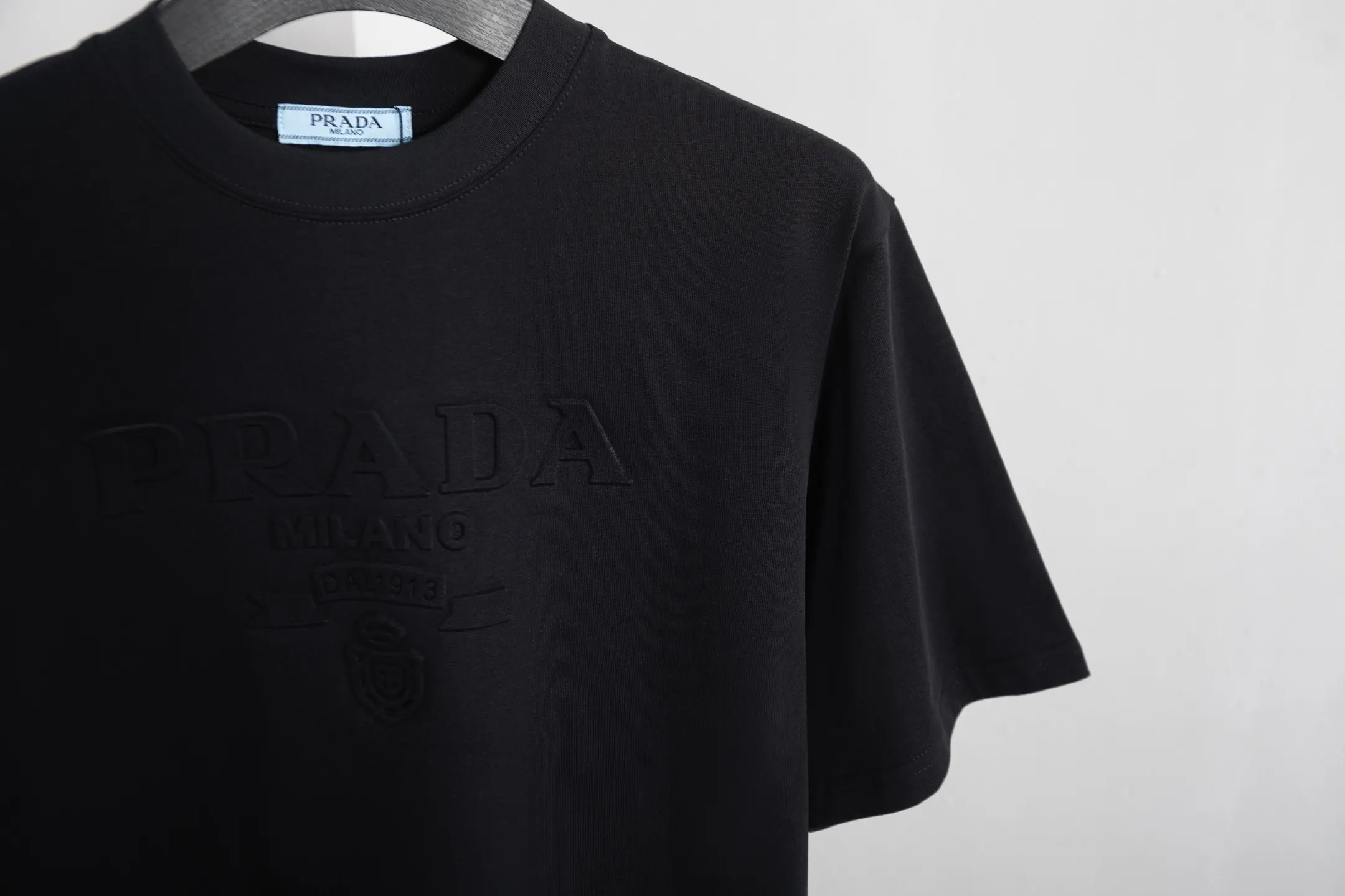 Prada 字母钢印 短袖T恤 高克重休闲