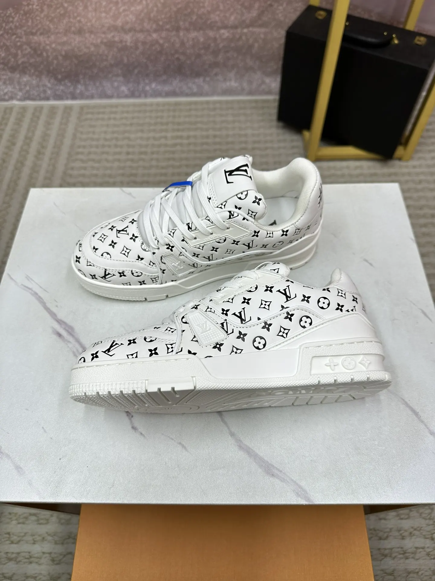 Louis Vuitton Sneakers