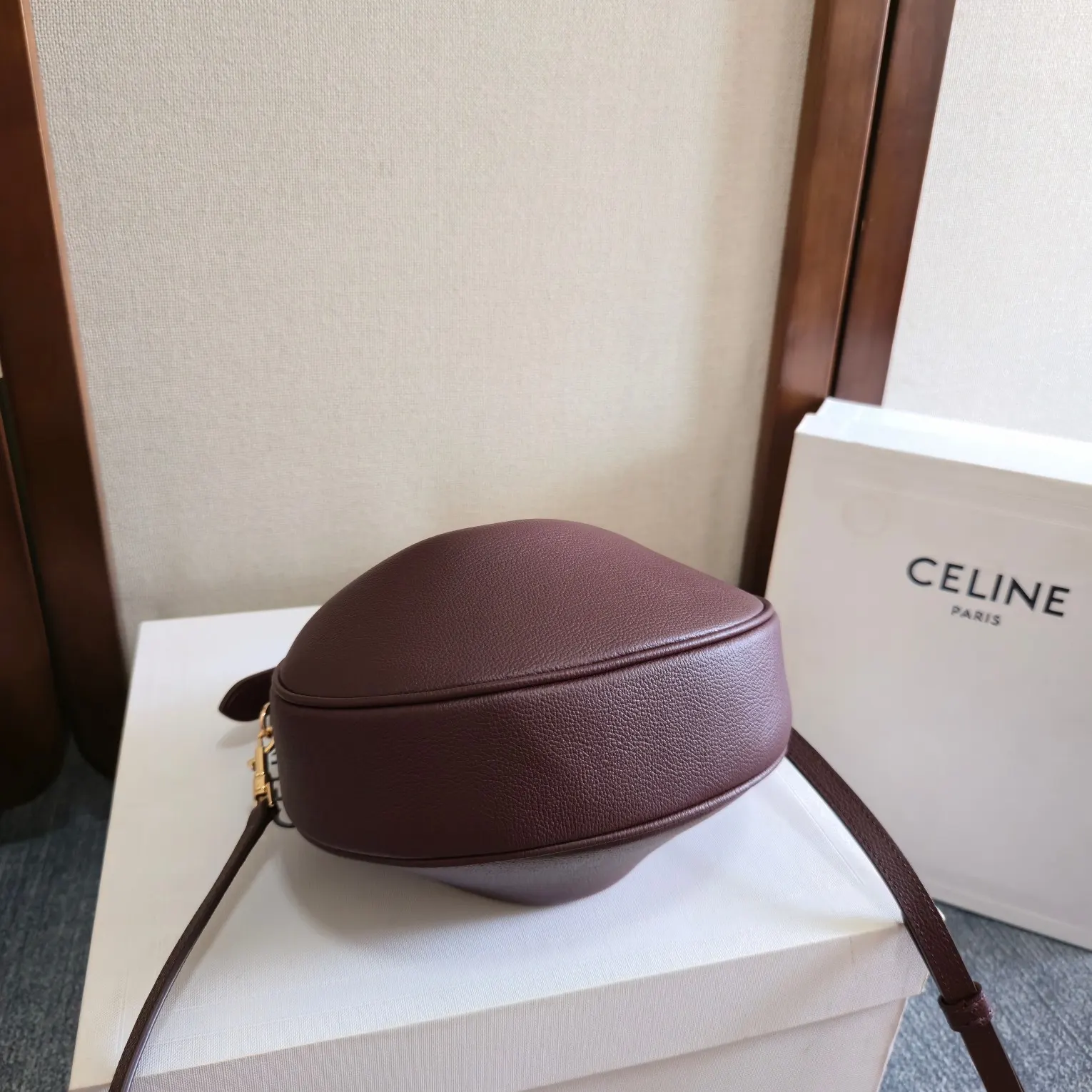 Crossbody Bag Commuter Lightweight Leather
