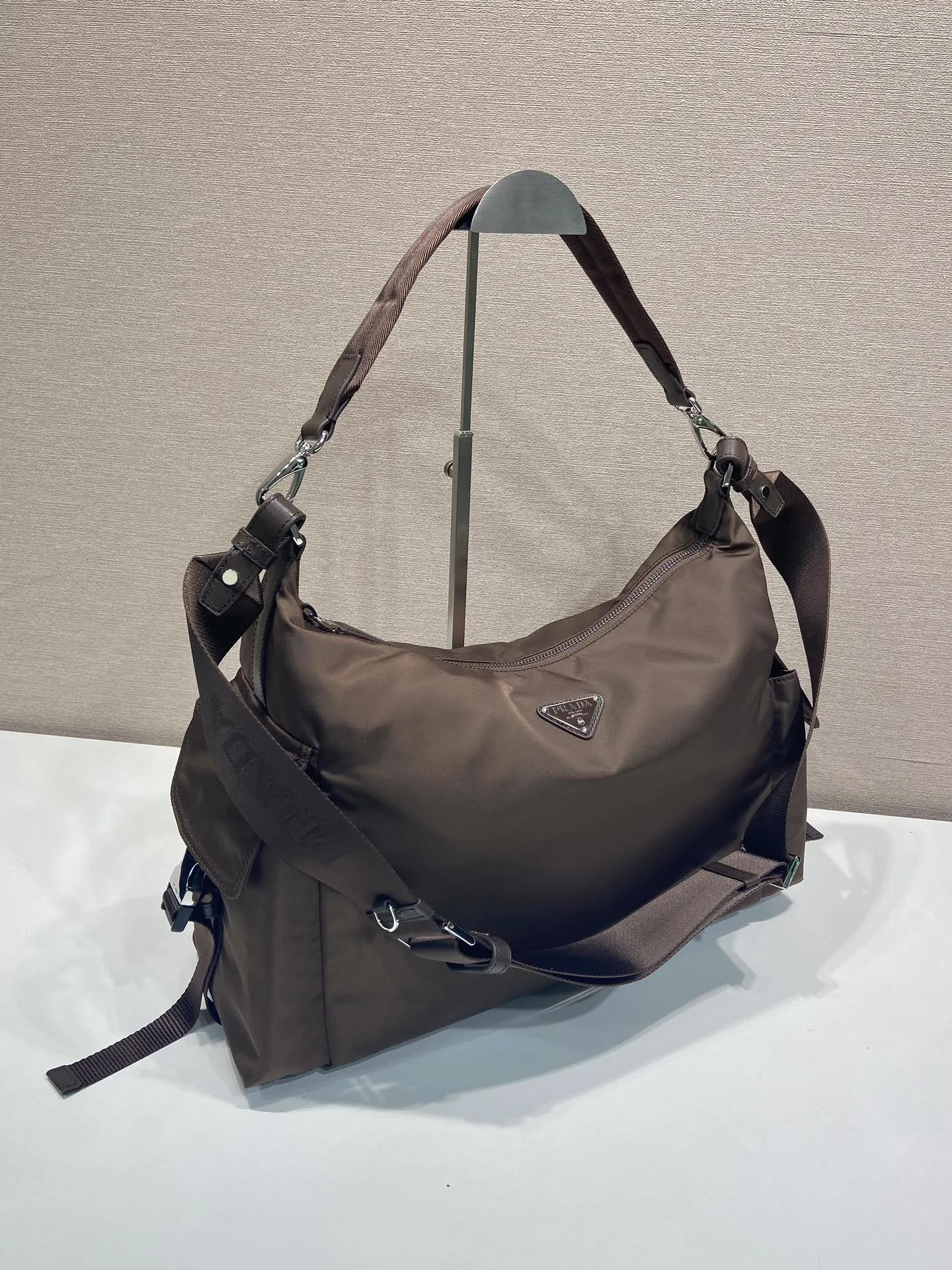 Prada Re-Nylon 皮革 腋下包