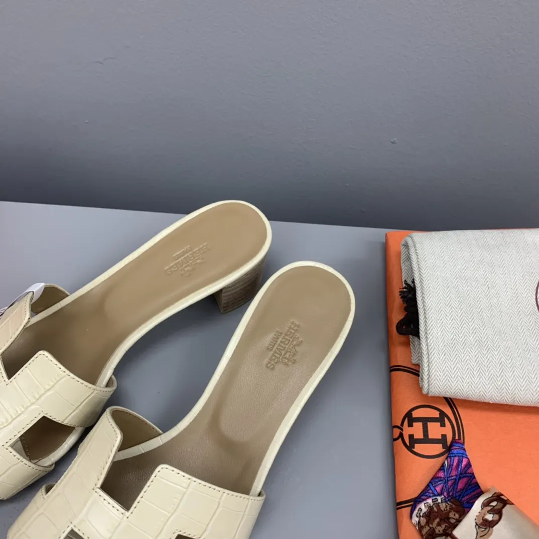 Hermès Oran Slides