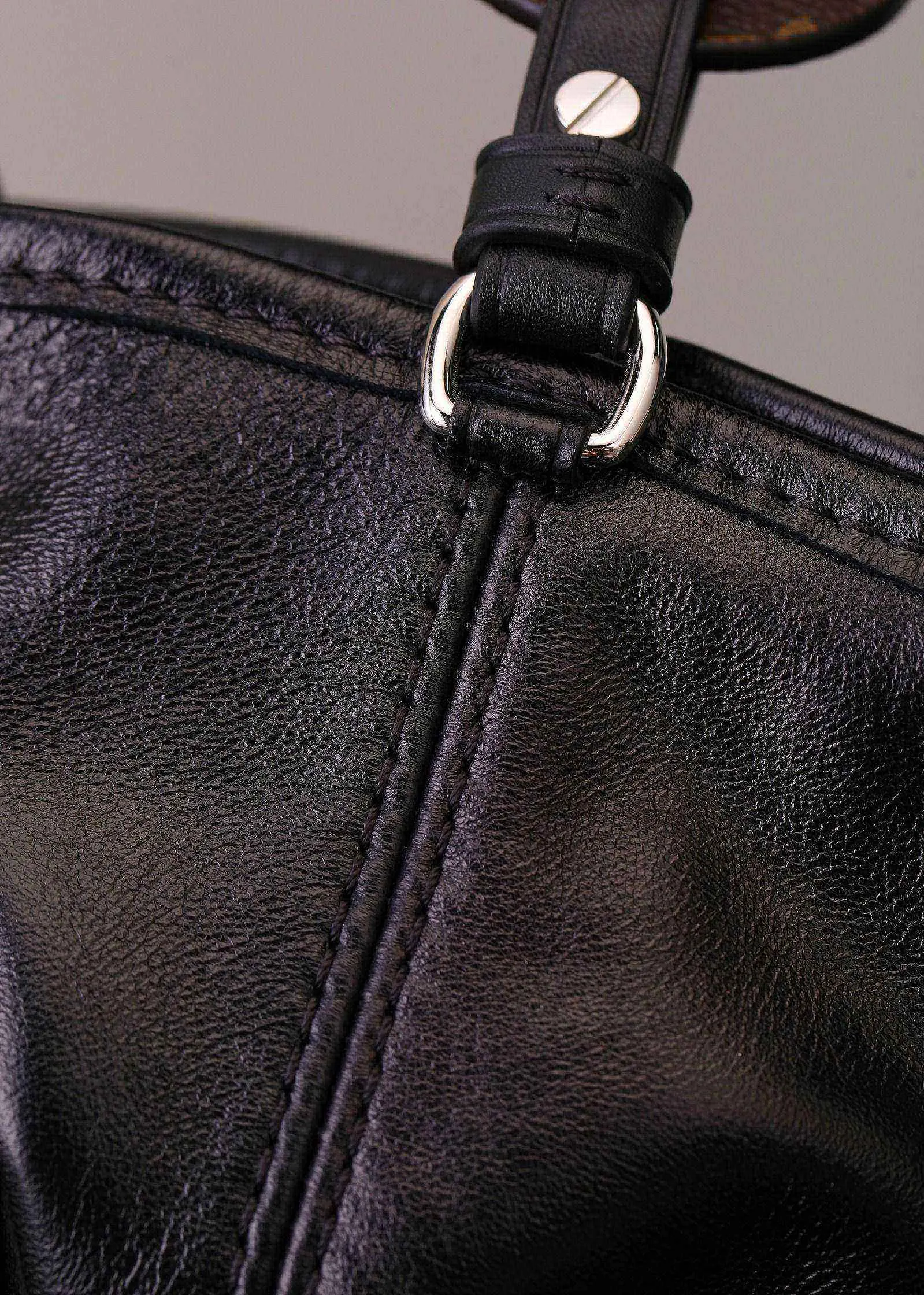CarryAll 雙肩包 实用雙肩款