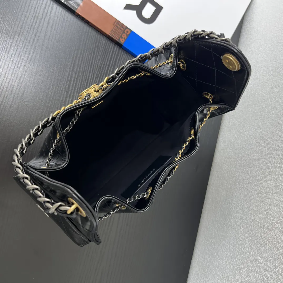 Chanel Oil Wax Sheepskin Hobo Underarm Bag One Shoulder Back