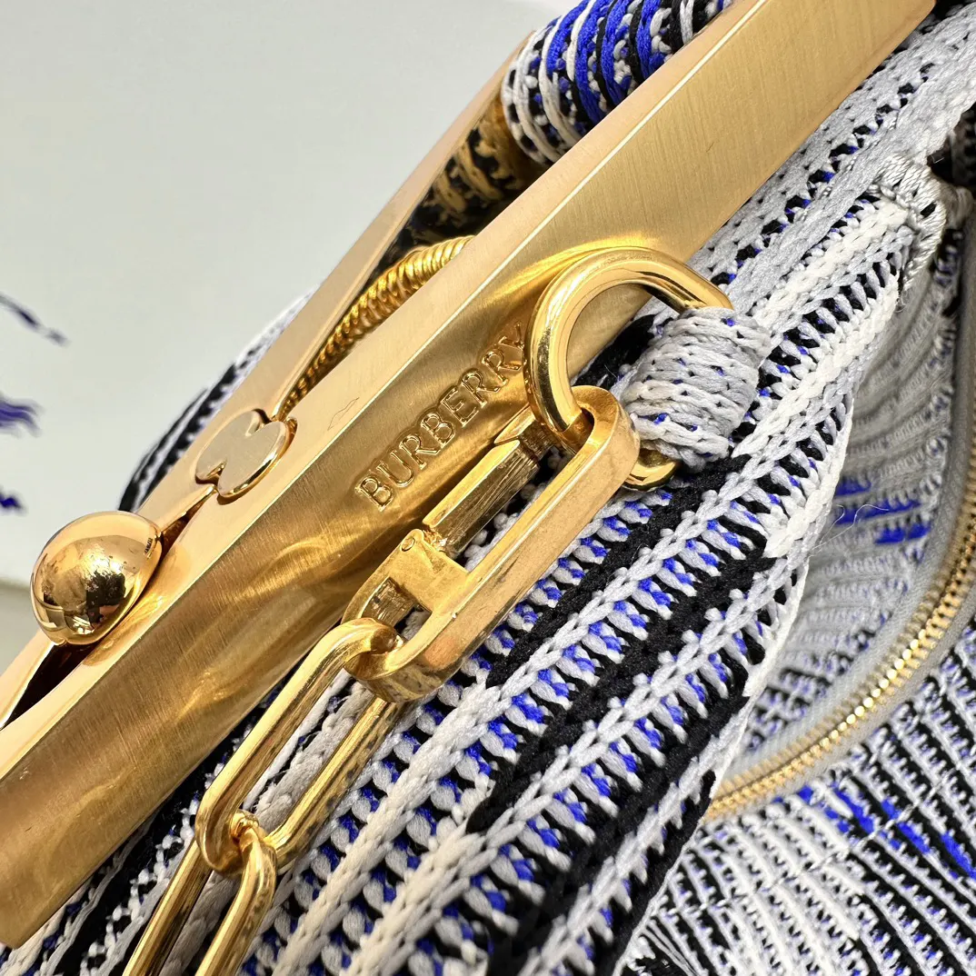 Burberry 雙肩包 实用雙肩款