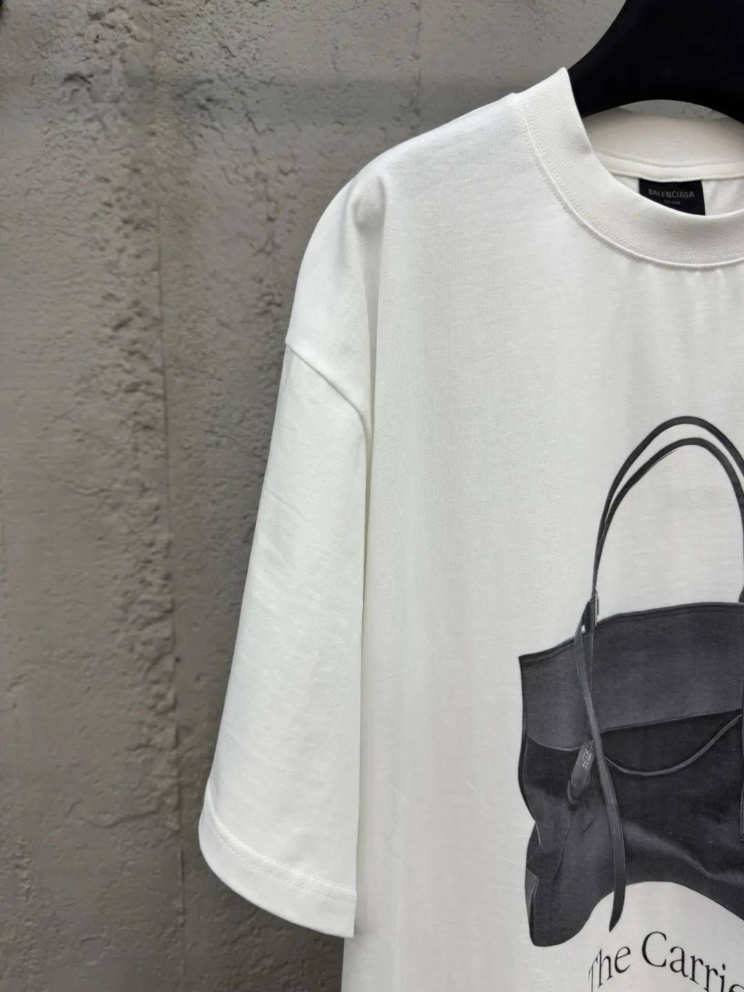 Balenciaga City The 手袋圖案圓領短袖T恤 白色(數字4) Balenciaga City The 手袋圖案圓領短袖T恤 白色(數字4)