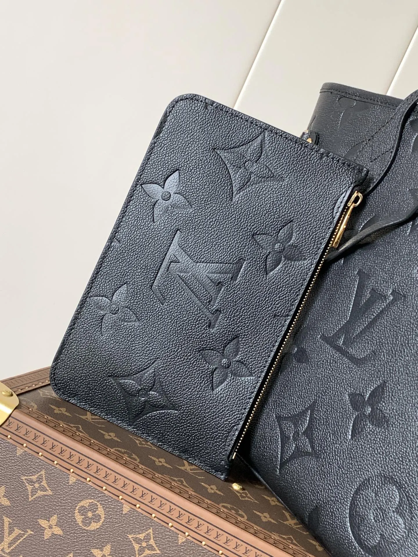 Neverfull 黑色 米白 手拿包 精致手拿款