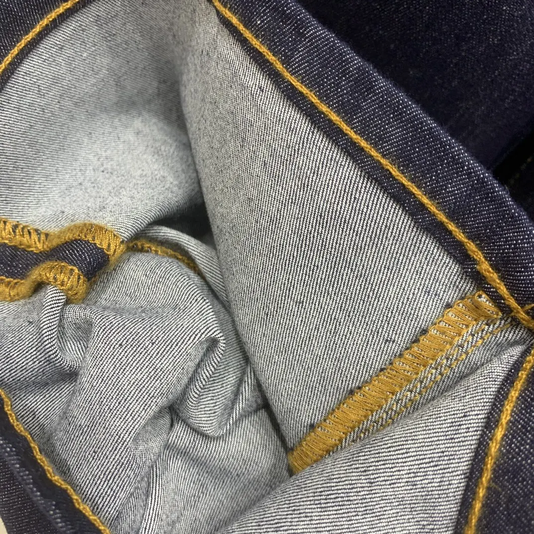 PRADA 牛仔 三角标 牛仔裤 休闲宽松款