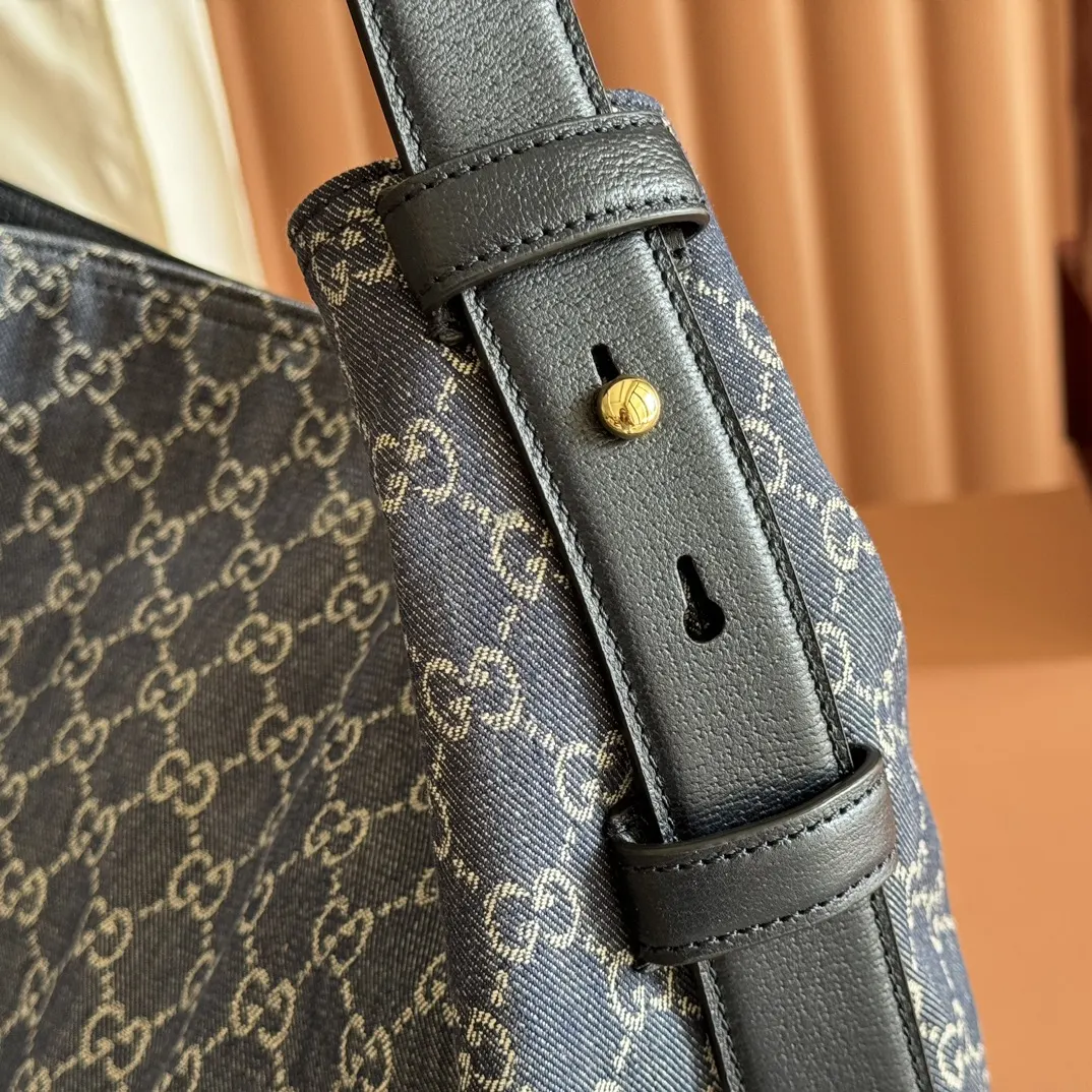 Gucci 黑色 蓝色 牛皮 腋下包 复古腋下背款