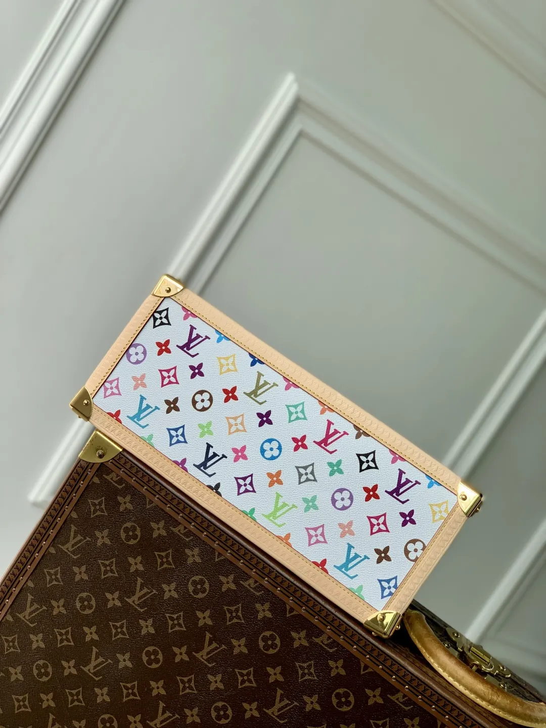 LV Onthego tote bag, large-capacity commuter model Image 4 LV Onthego tote bag, large-capacity commuter model Image 4