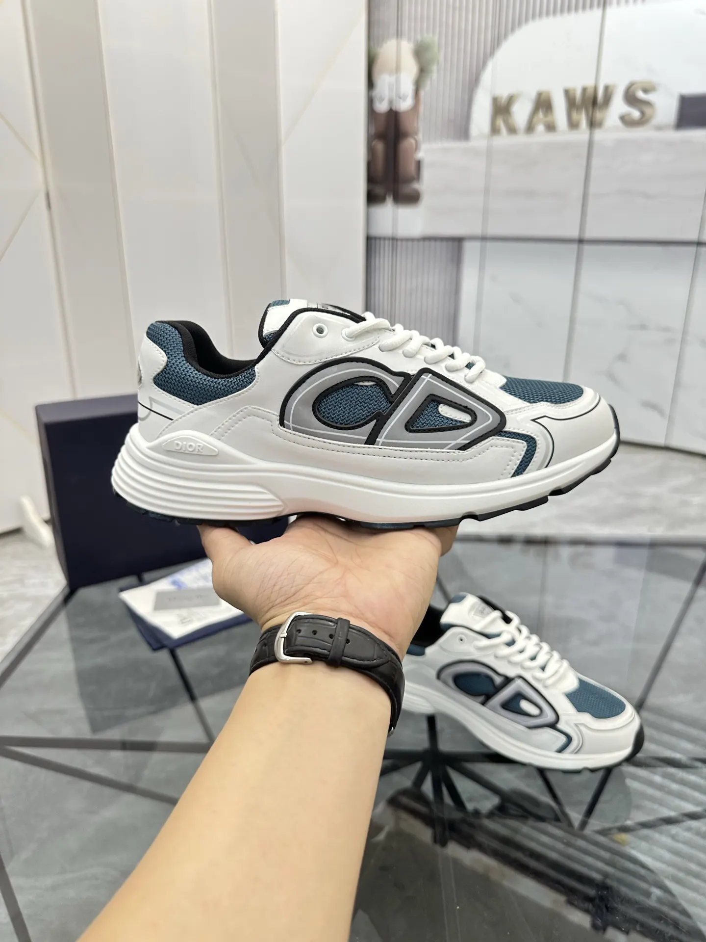 Dior 黑灰拼色牛皮运动鞋 细节展示款