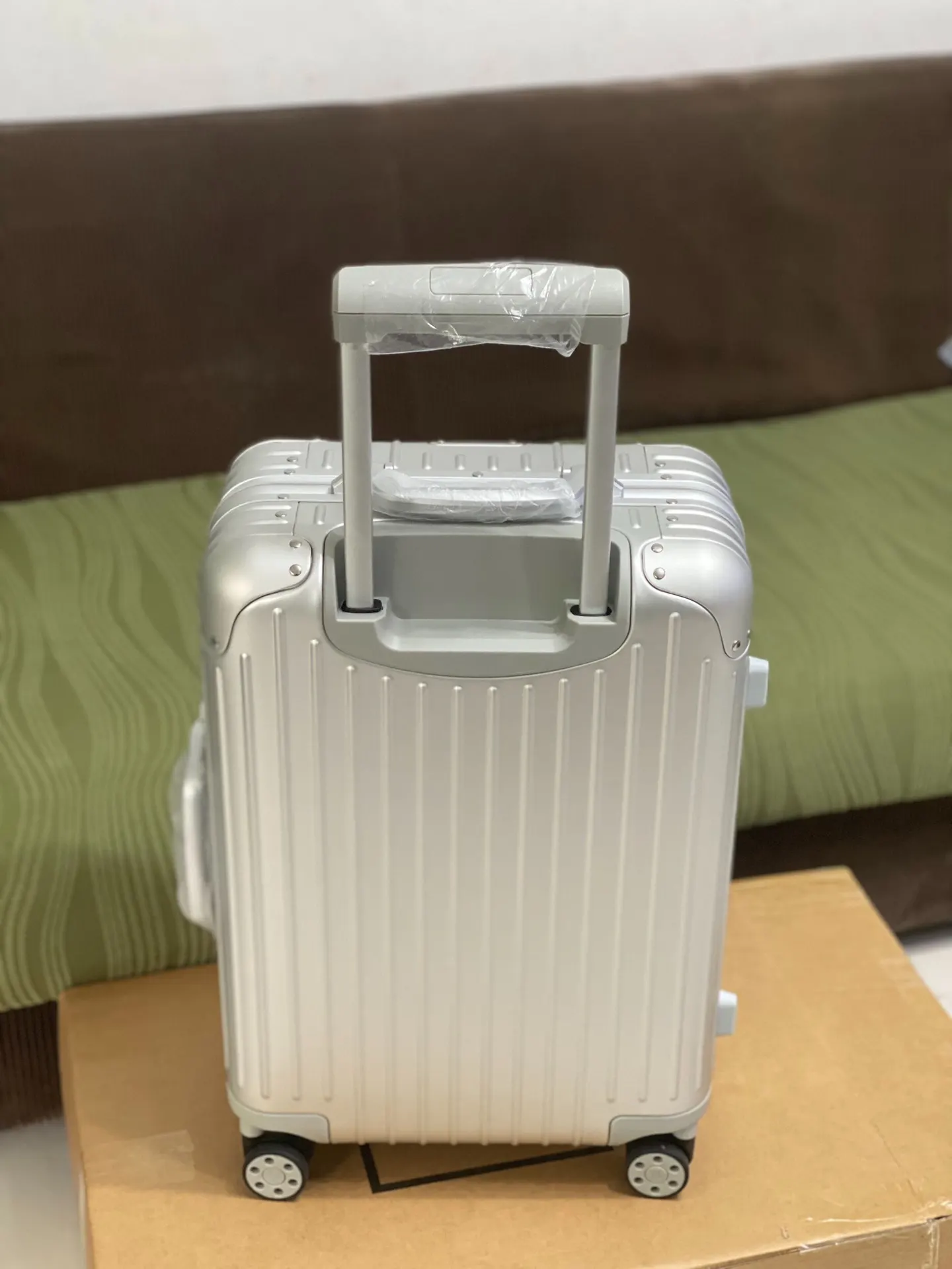 銀色 系列銀色 行李箱 旅行拉杆款 輕便出行款
