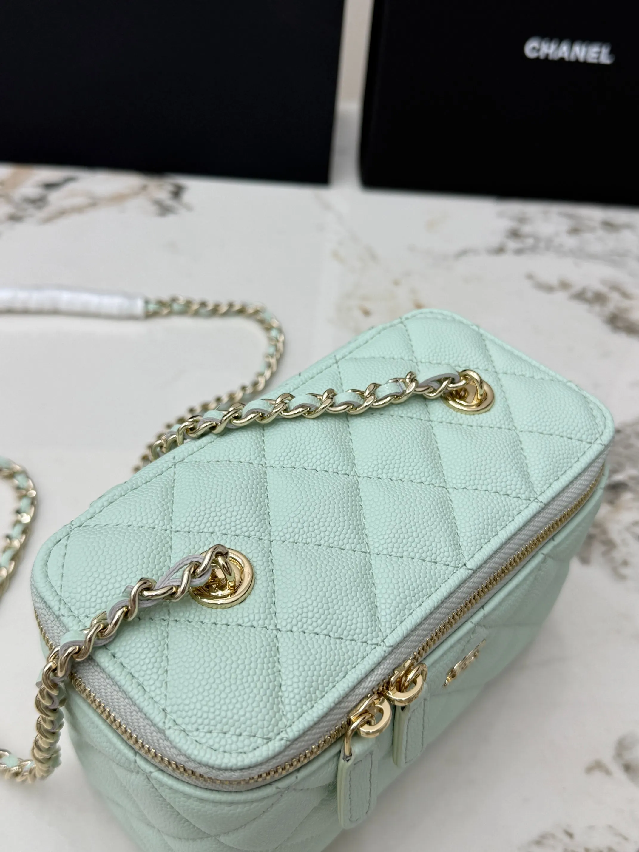 CHANEL 金色 牛皮 鏈條包 精致鏈條款