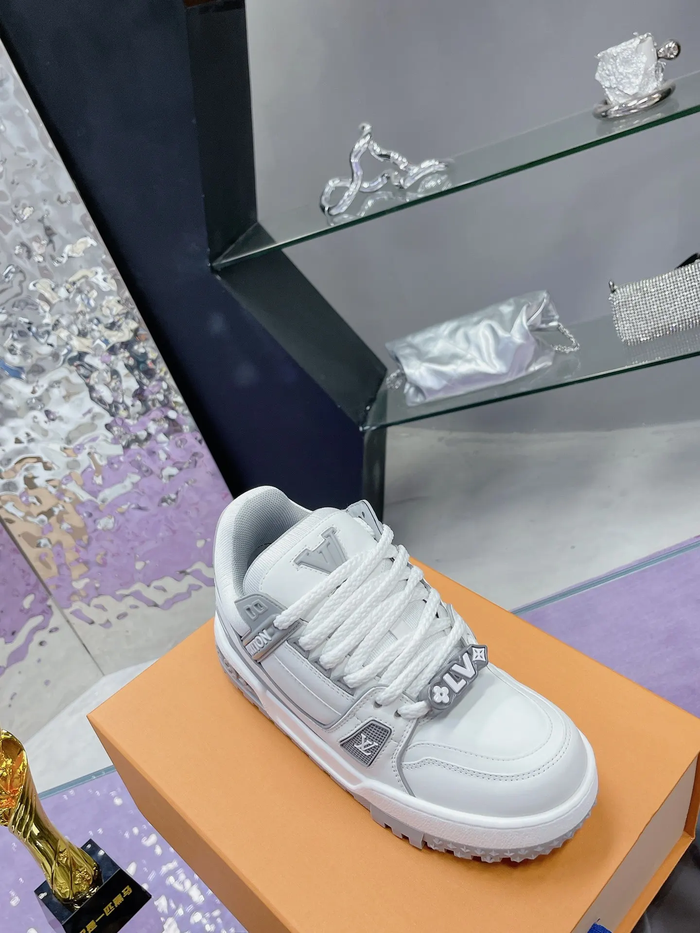 Louis Vuitton 运动鞋