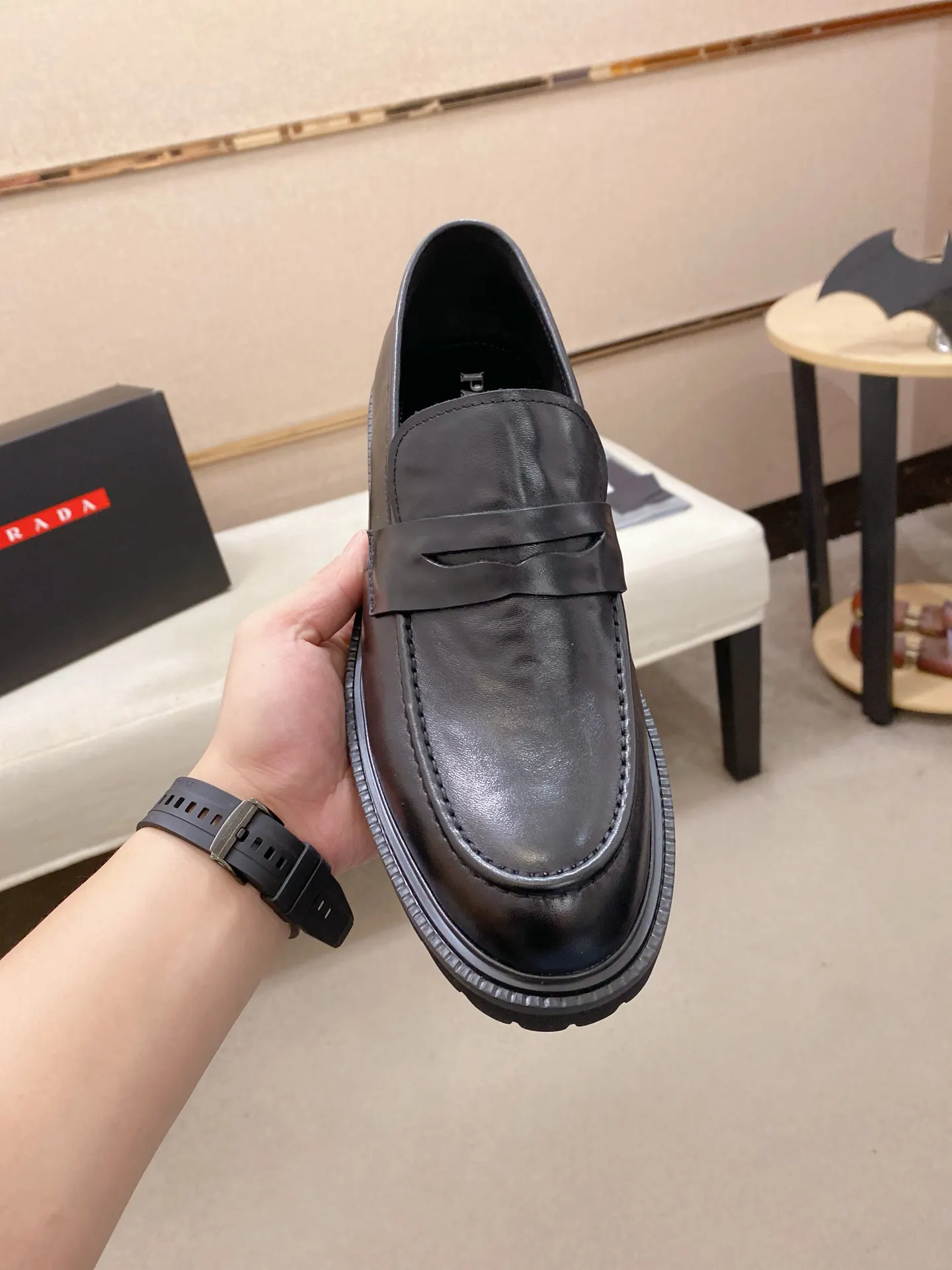 Prada 牛皮 休闲鞋 舒适