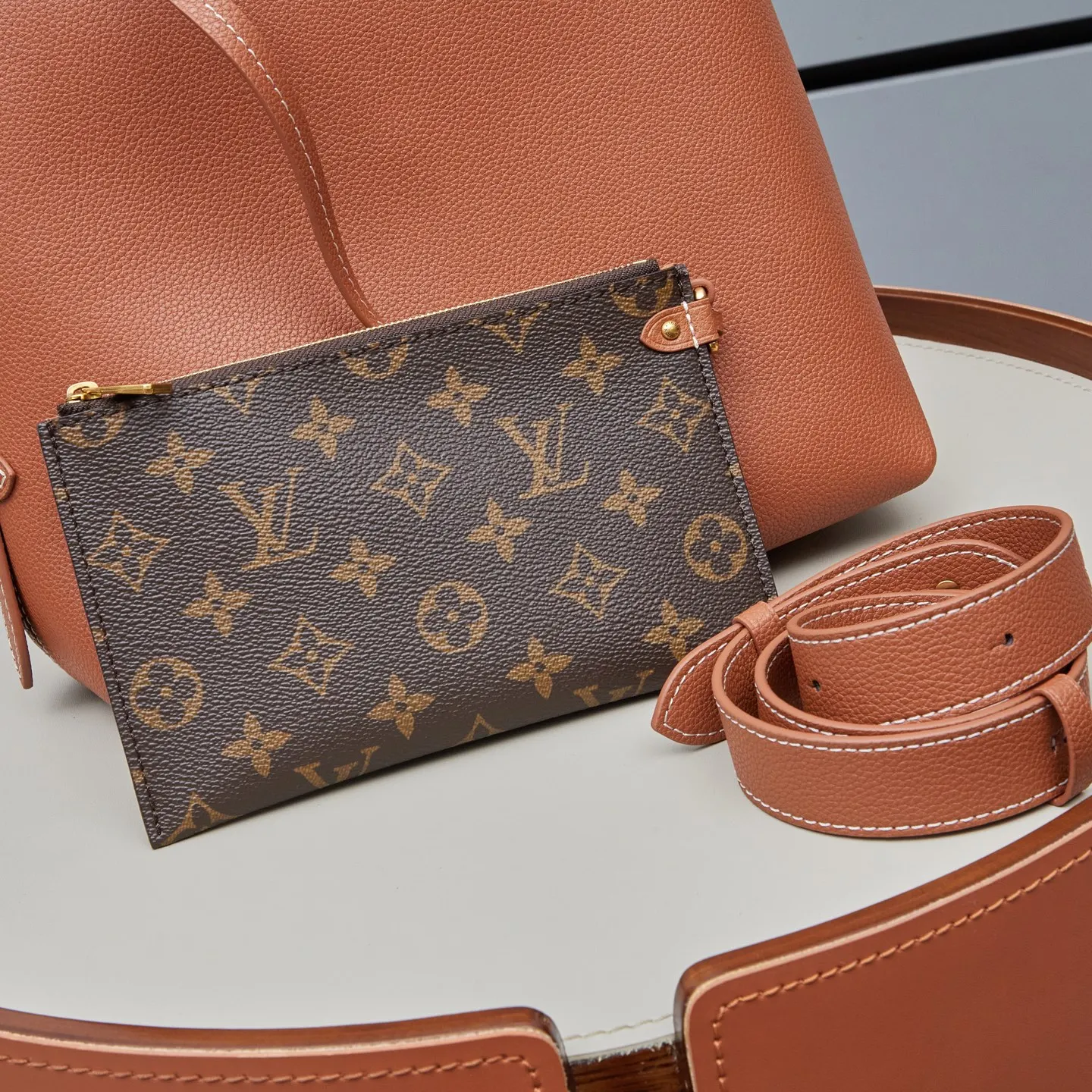 LV 牛皮 黑 棕 本款 All In 收纳包 旅行收纳款