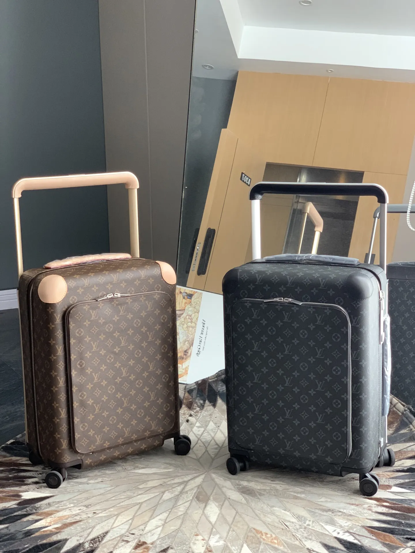 老花 驴家威登 高 商務箱 前置口袋版 行李箱 旅行拉杆款 輕便出行款(數字8) 老花 驴家威登 高 商務箱 前置口袋版 行李箱 旅行拉杆款 輕便出行款(數字8)