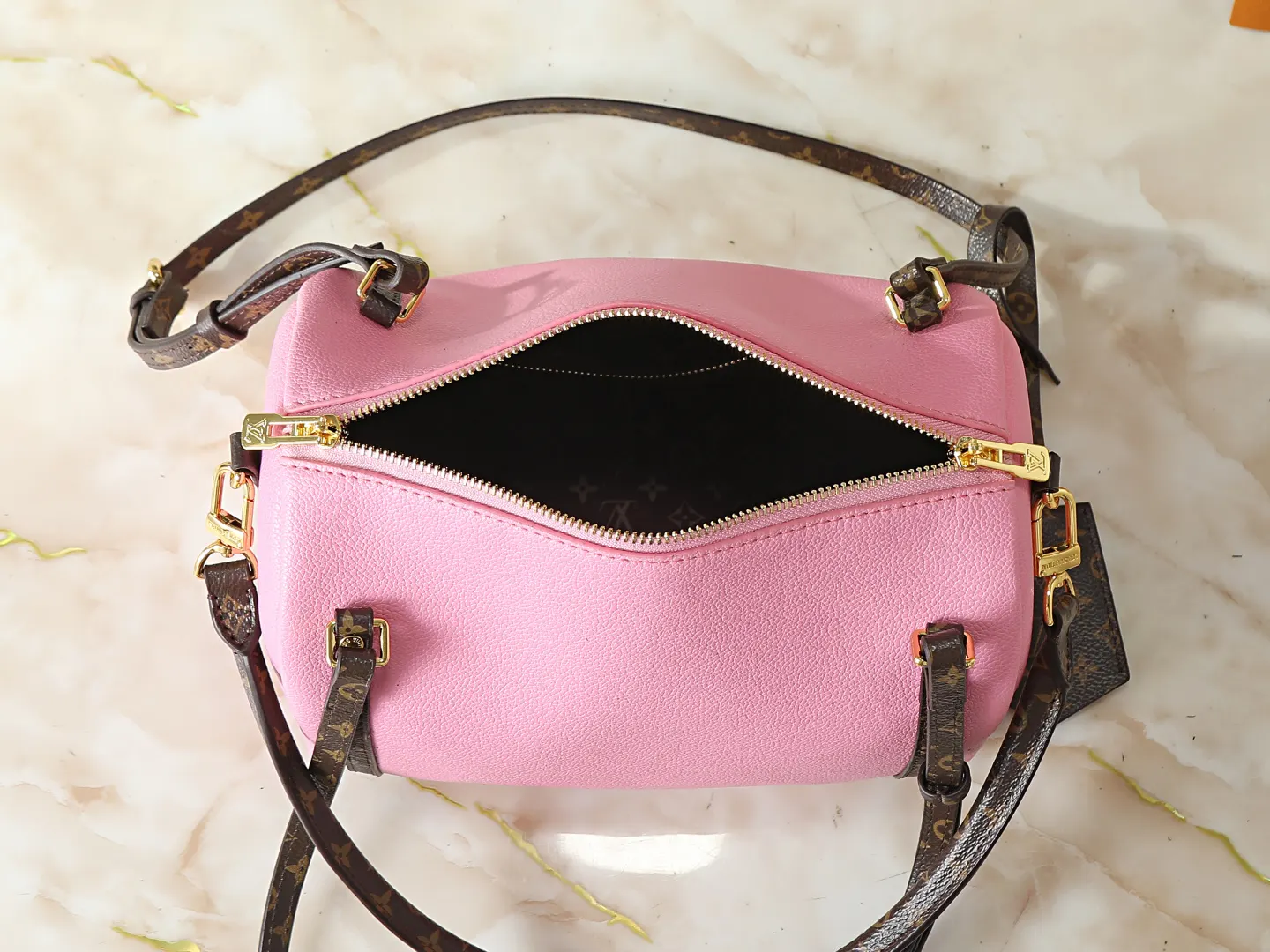 Louis Vuitton Fashion Item Travel Leather