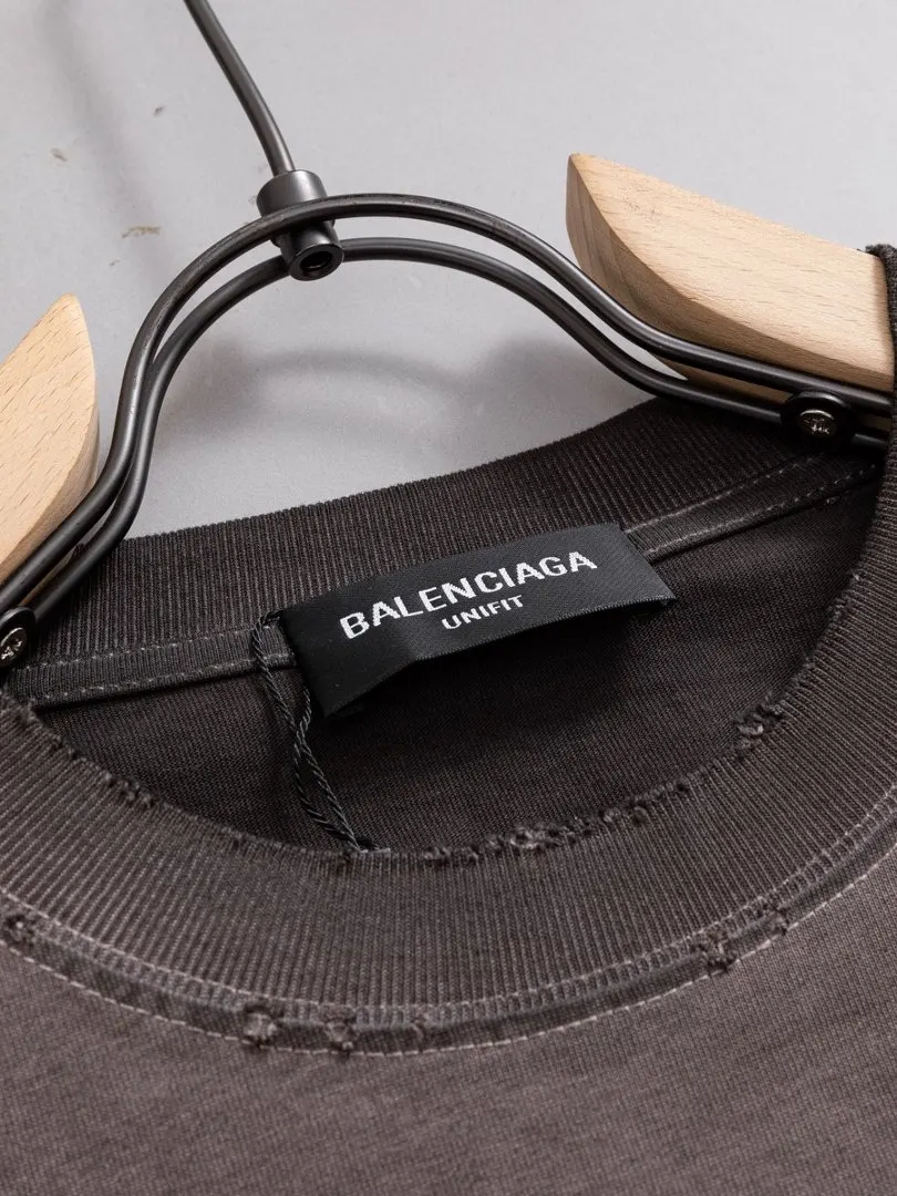 Balenciaga 灰色 Logo 短袖T恤(數字6) Balenciaga 灰色 Logo 短袖T恤(數字6)