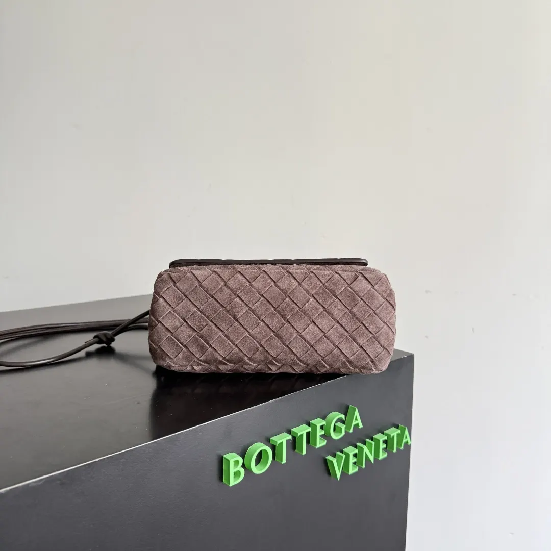 Bottega Veneta 手拿包 精致手拿款