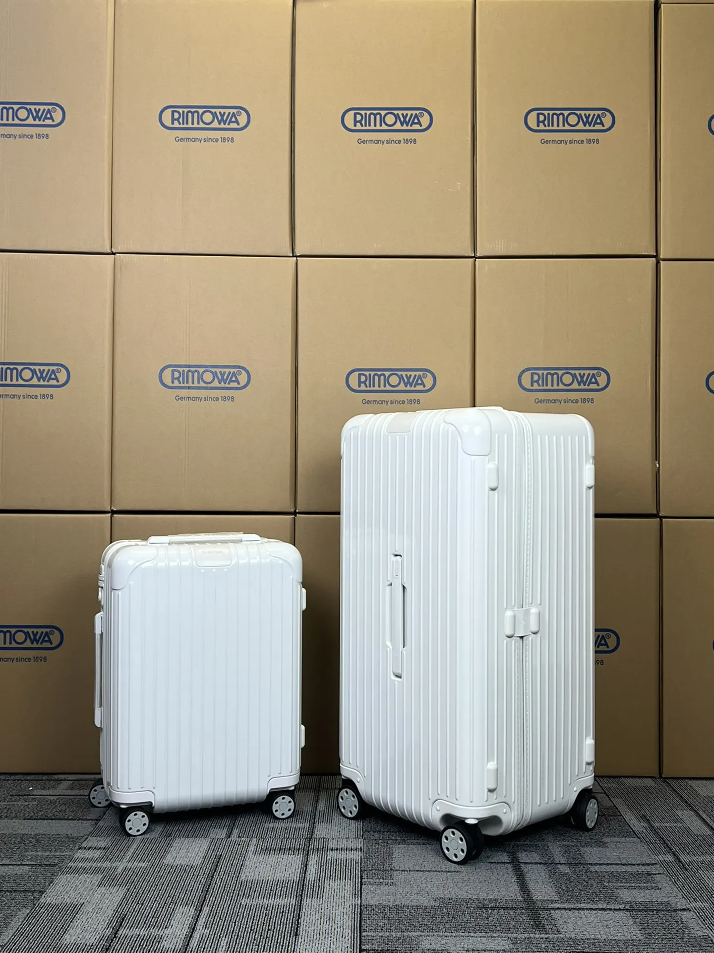 White Suitcase Travel Lightweight