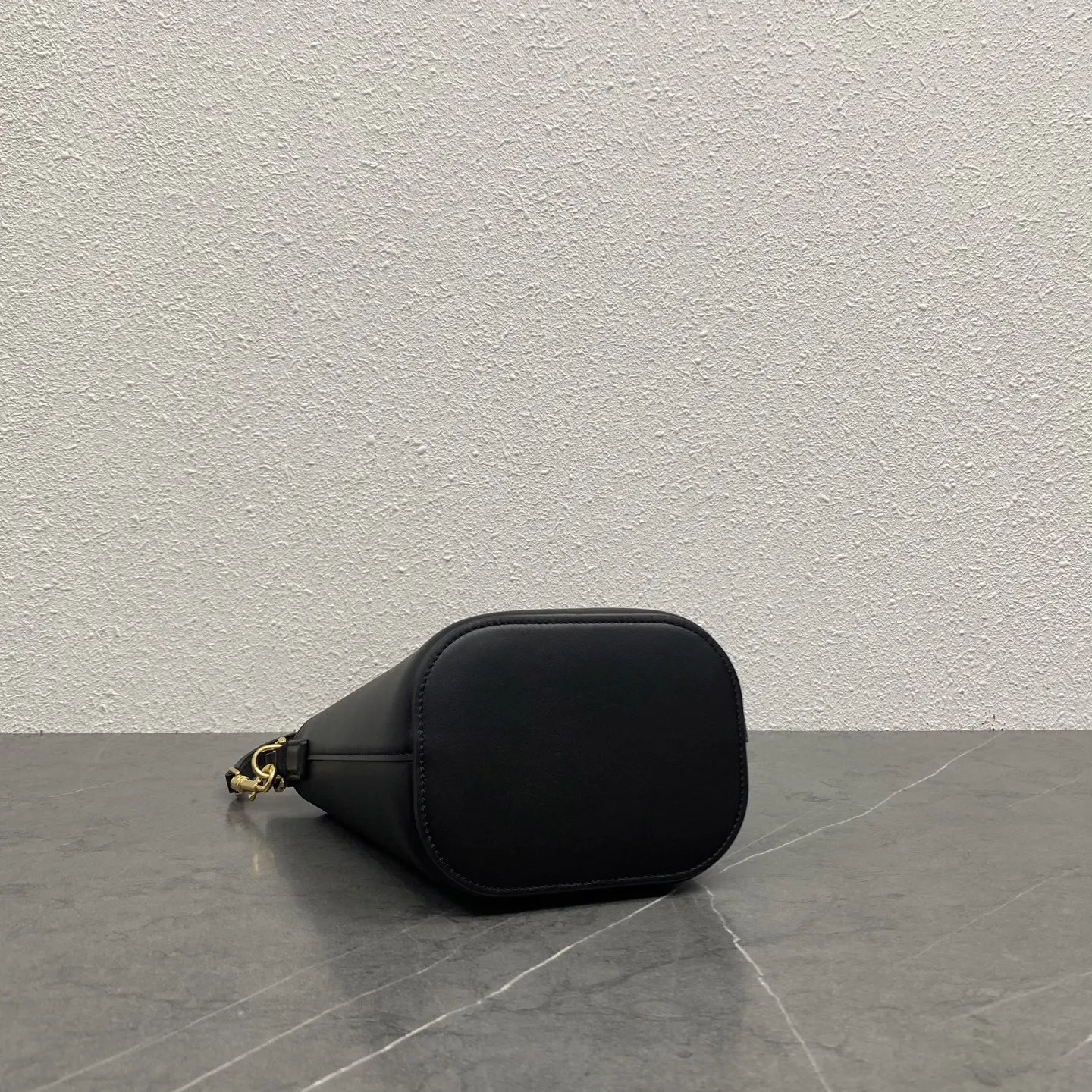 Black Gold Bucket Bag Casual Leather