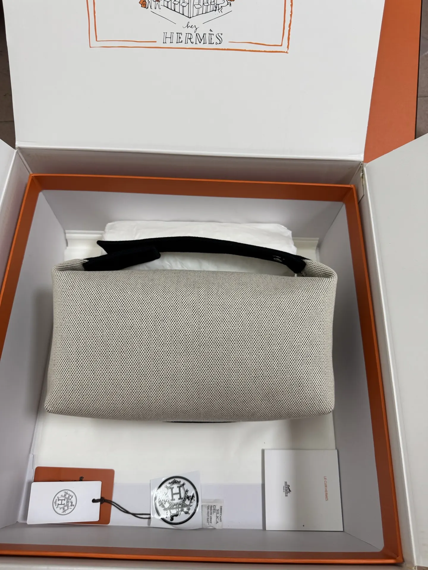 帆布 Trousse Bride Brace 官方名字 化妝包 便携收納款