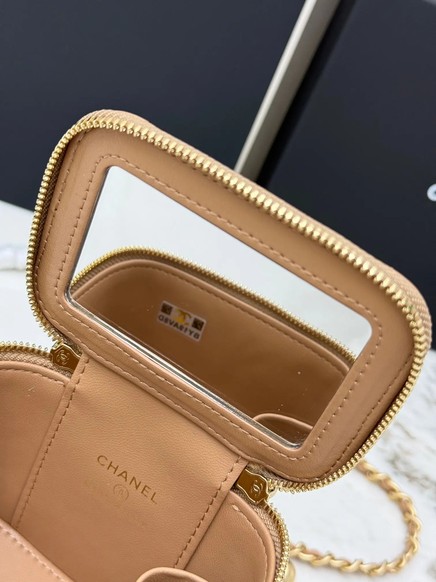 CHANEL 金色 羊皮 链条包 精致链条款