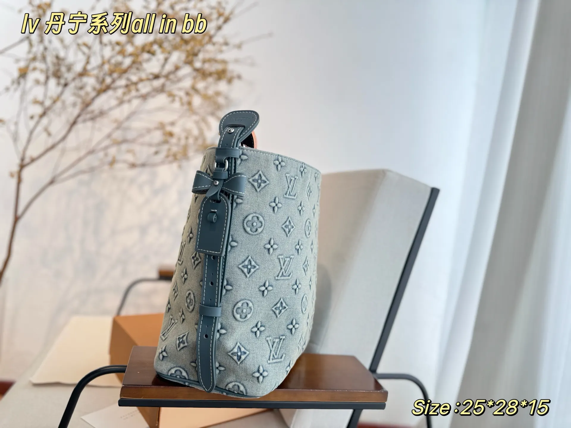 Neverfull 斜背包 輕便斜挎款