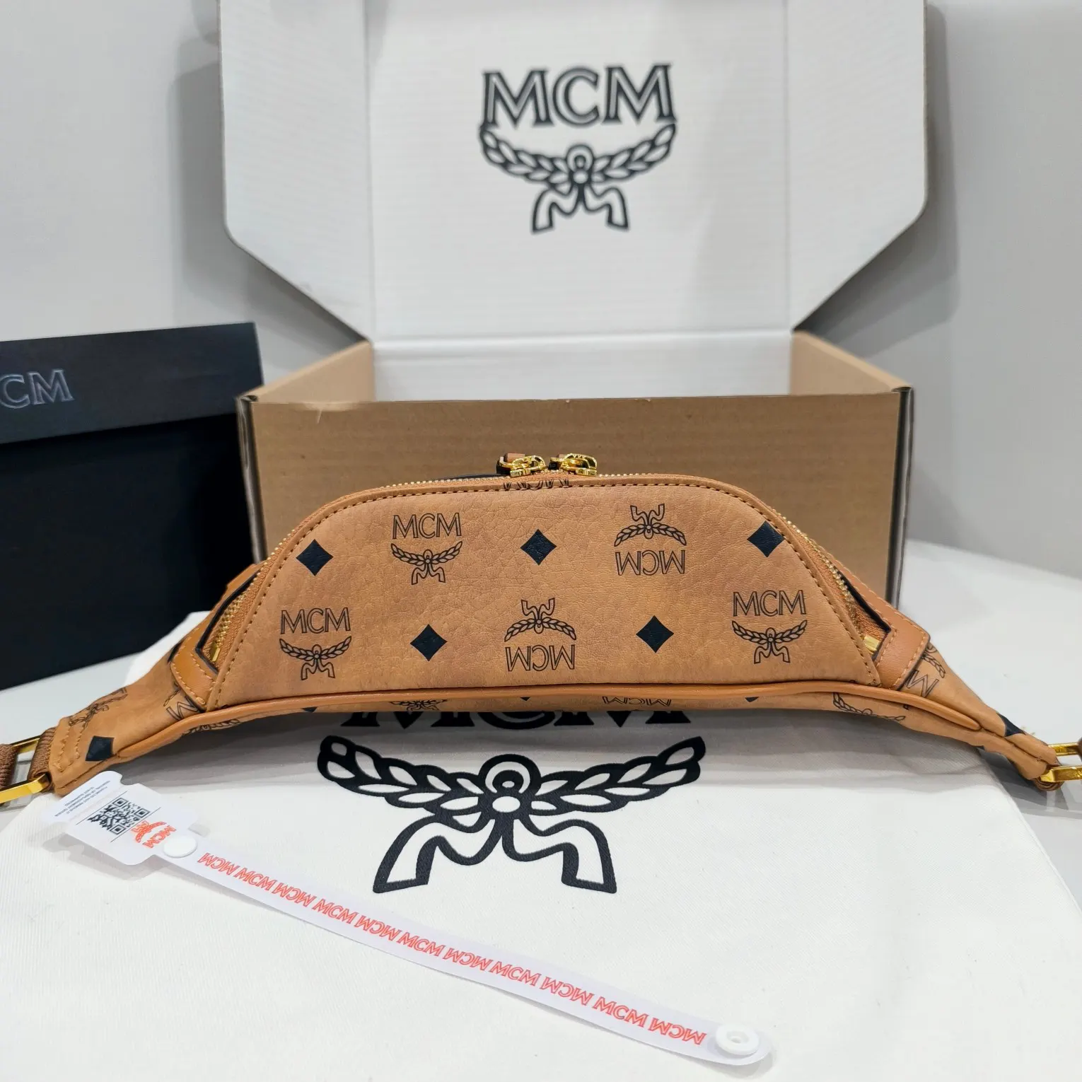 帆布 MCM Stark Visetos腰包」 由涂层帆布 休閒腰包款