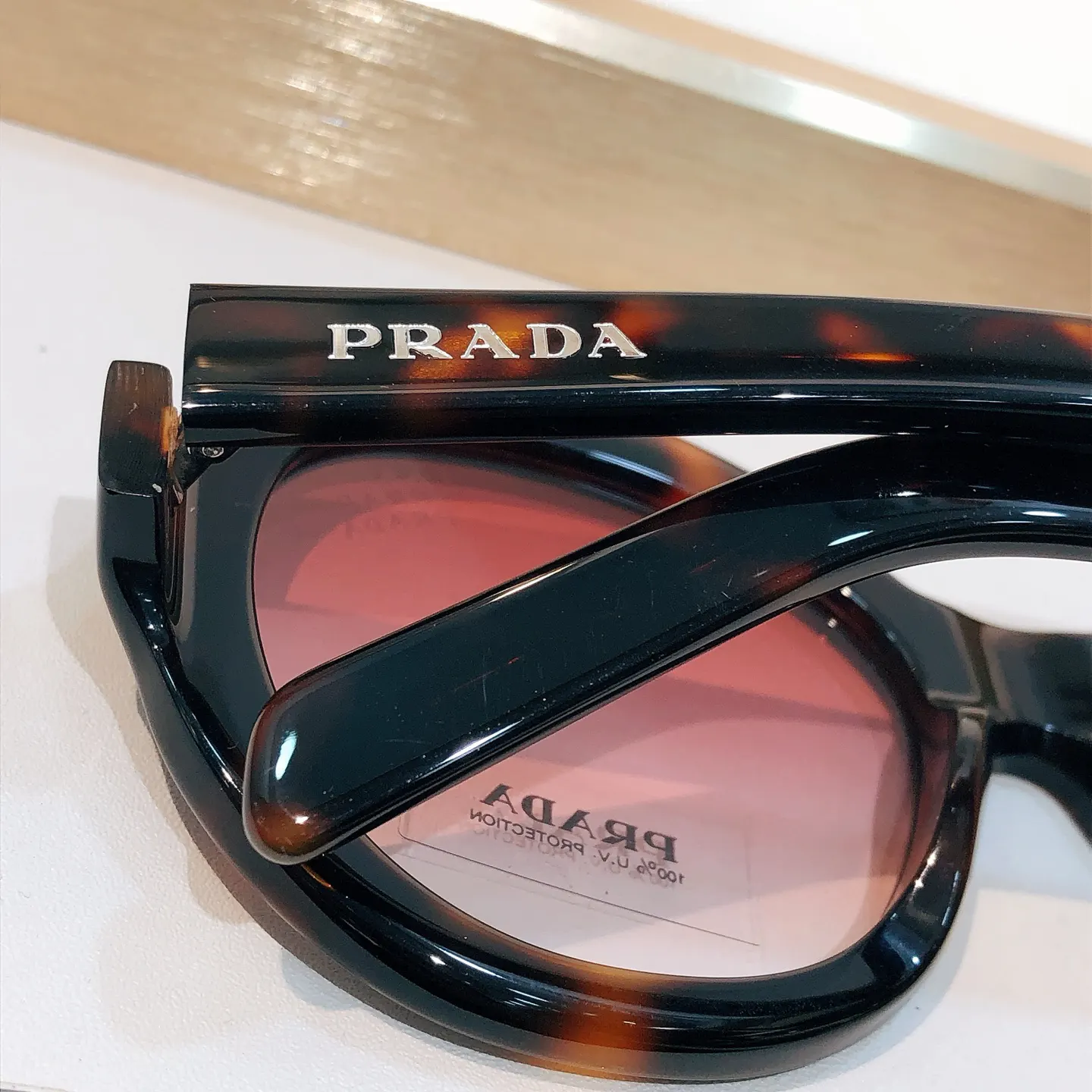 Prada 墨镜 时尚防晒款 款13