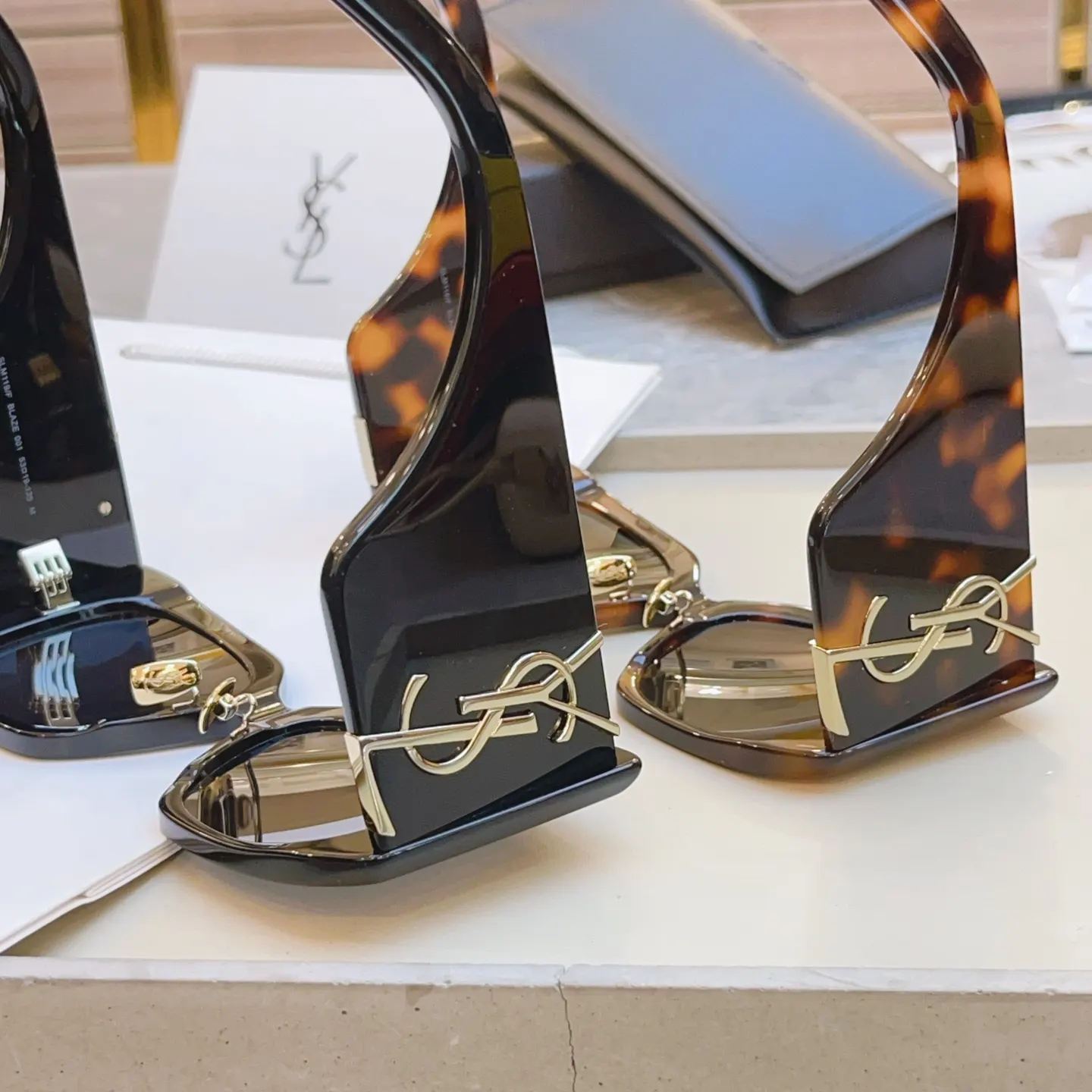 YSL 墨镜 时尚防晒款 款2