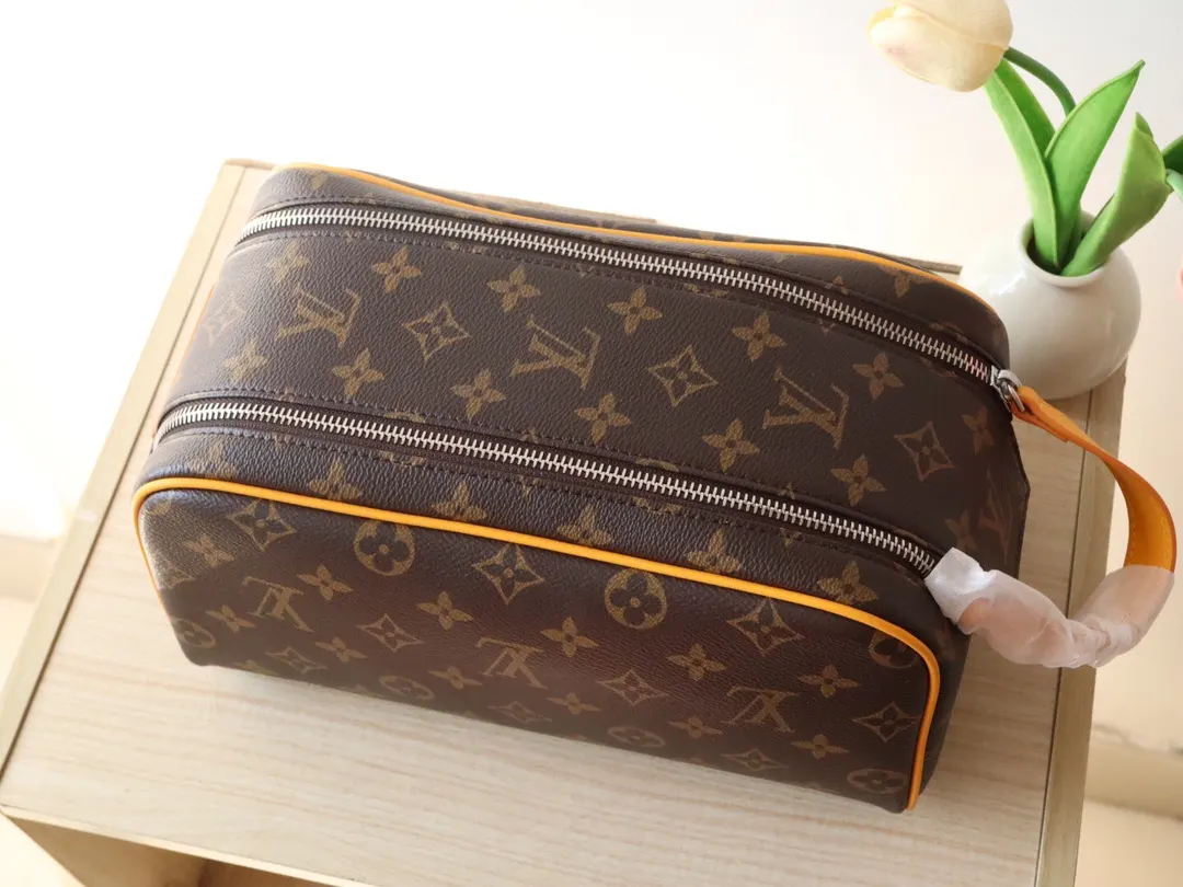 LV 黄色 牛皮 化妆包 便携收纳款