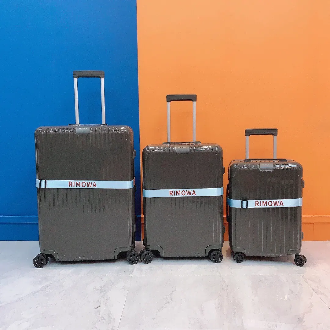黑色 白色 RIMOWA 日默瓦Essential 行李箱 旅行拉杆款 輕便出行款