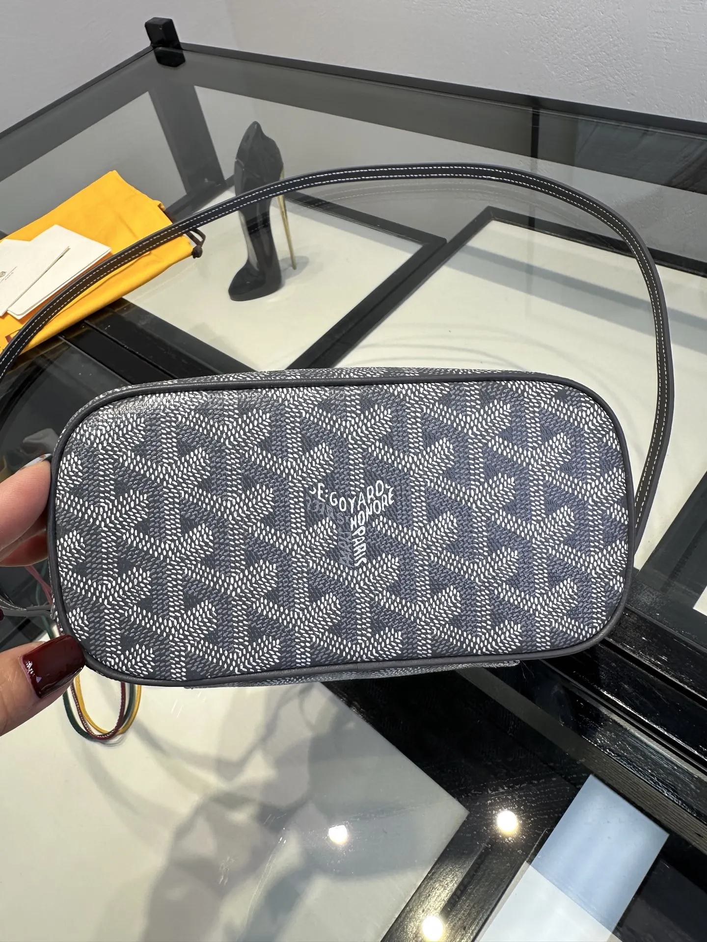 Goyard 灰色 小牛皮 收纳包 旅行收纳款