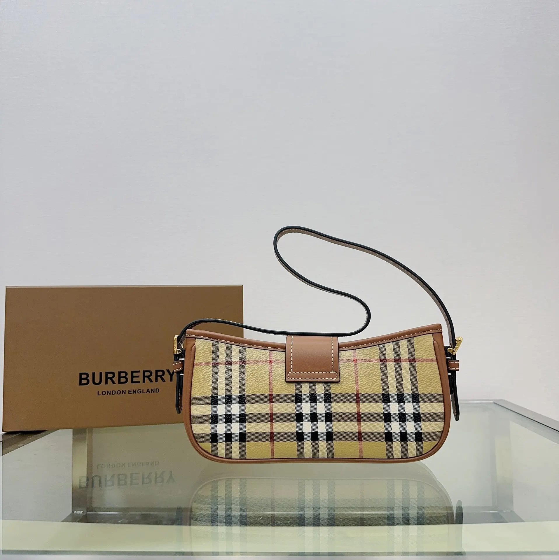 Burberry 腋下包 復古腋下背款