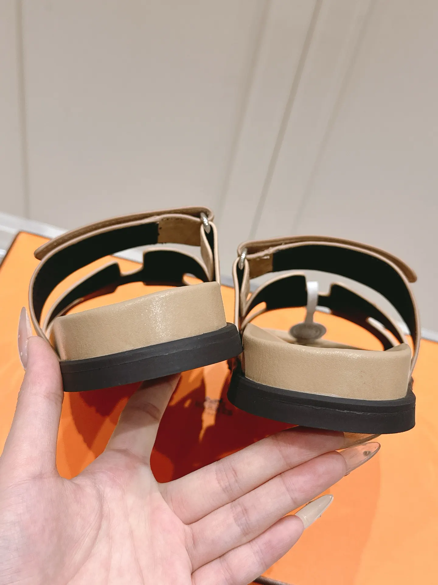 Hermès Oran 羊皮 拖鞋 舒适