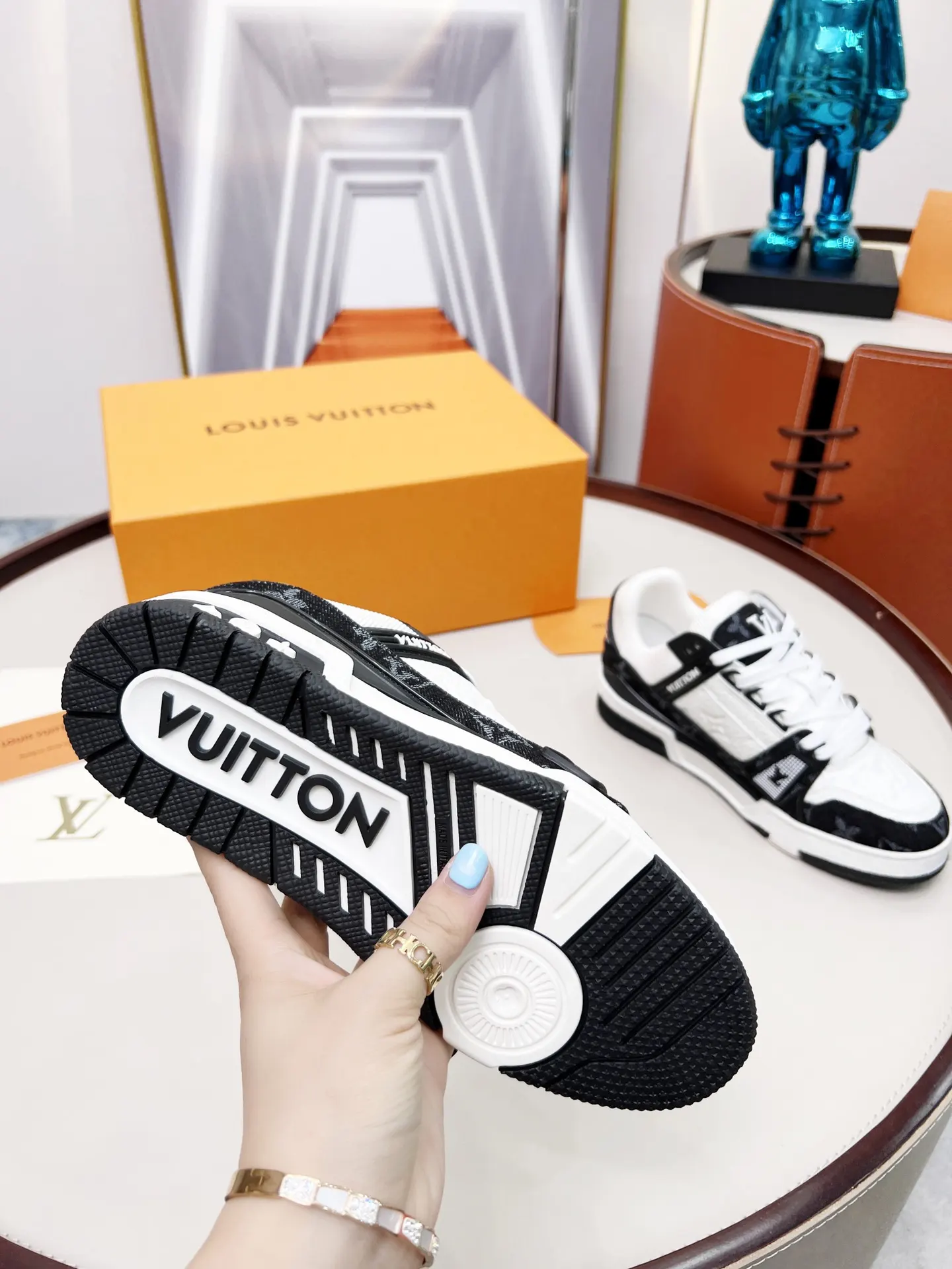 Louis Vuitton 运动鞋