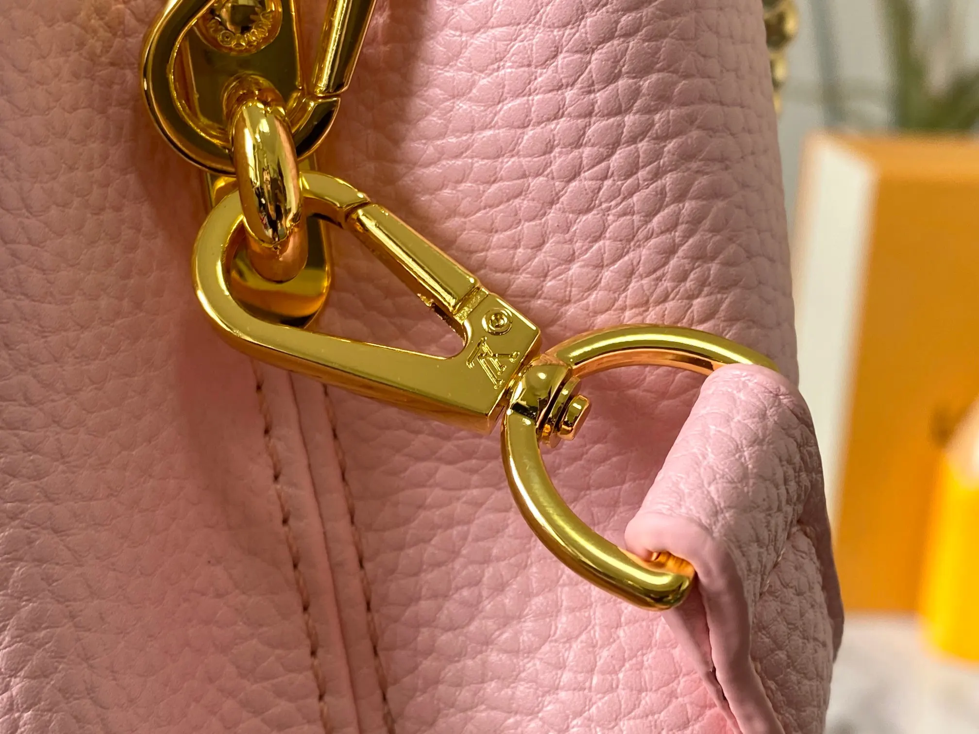 Chain Bag Leather