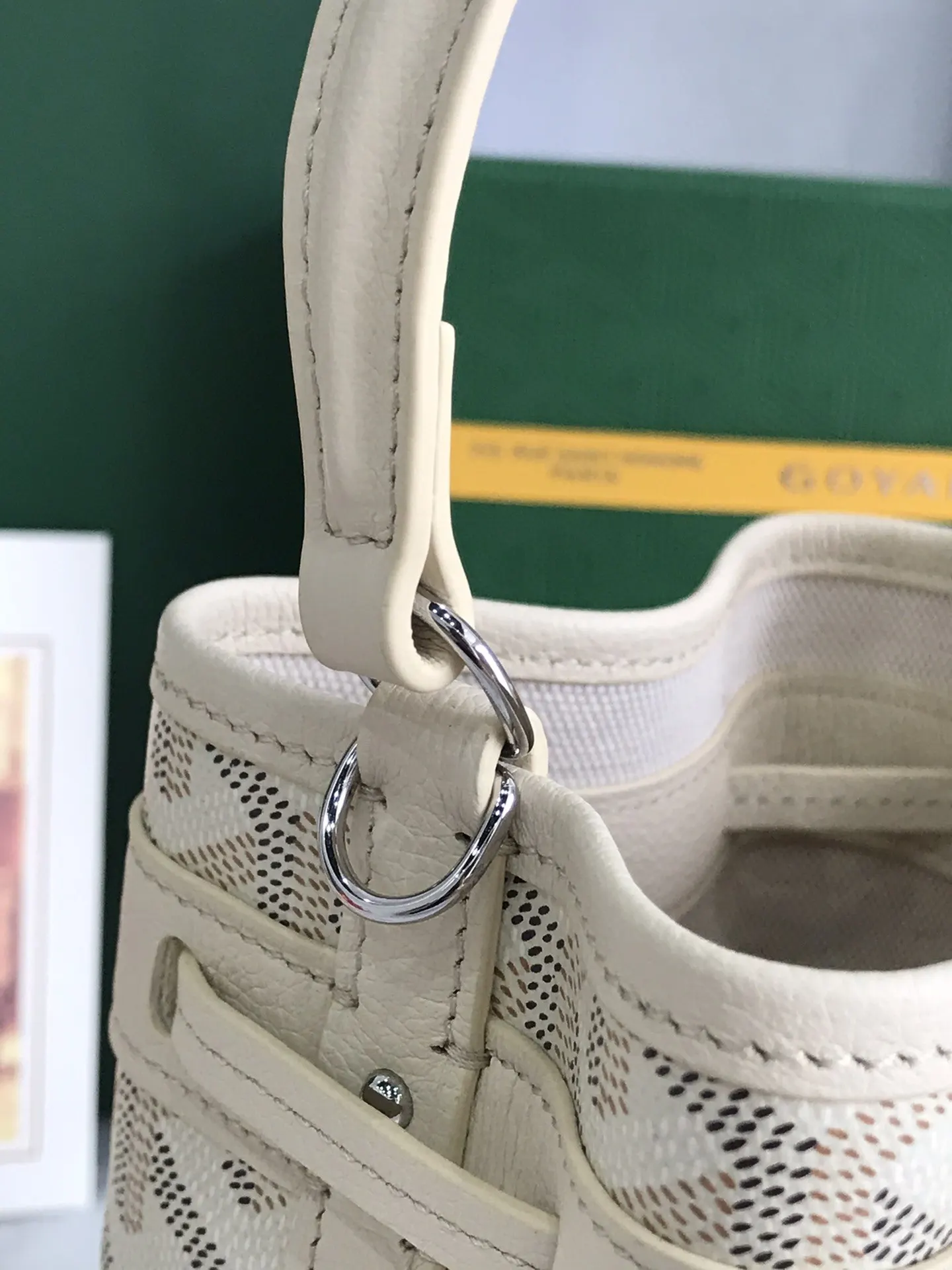 Goyard 皮革 × ×鼎鼎戈雅 水桶包 休闲水桶款