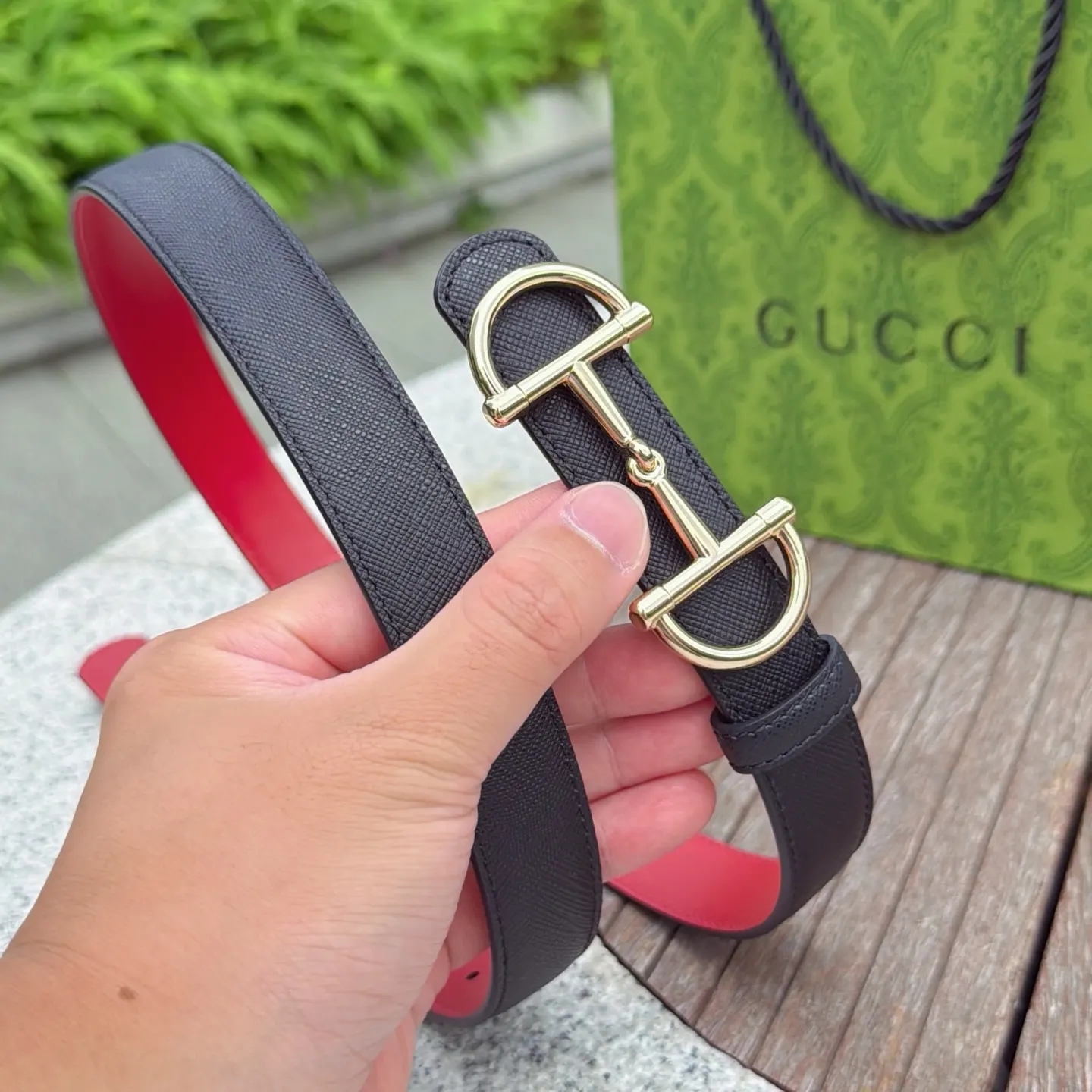 Gucci Double G 双G扣牛皮双面腰带