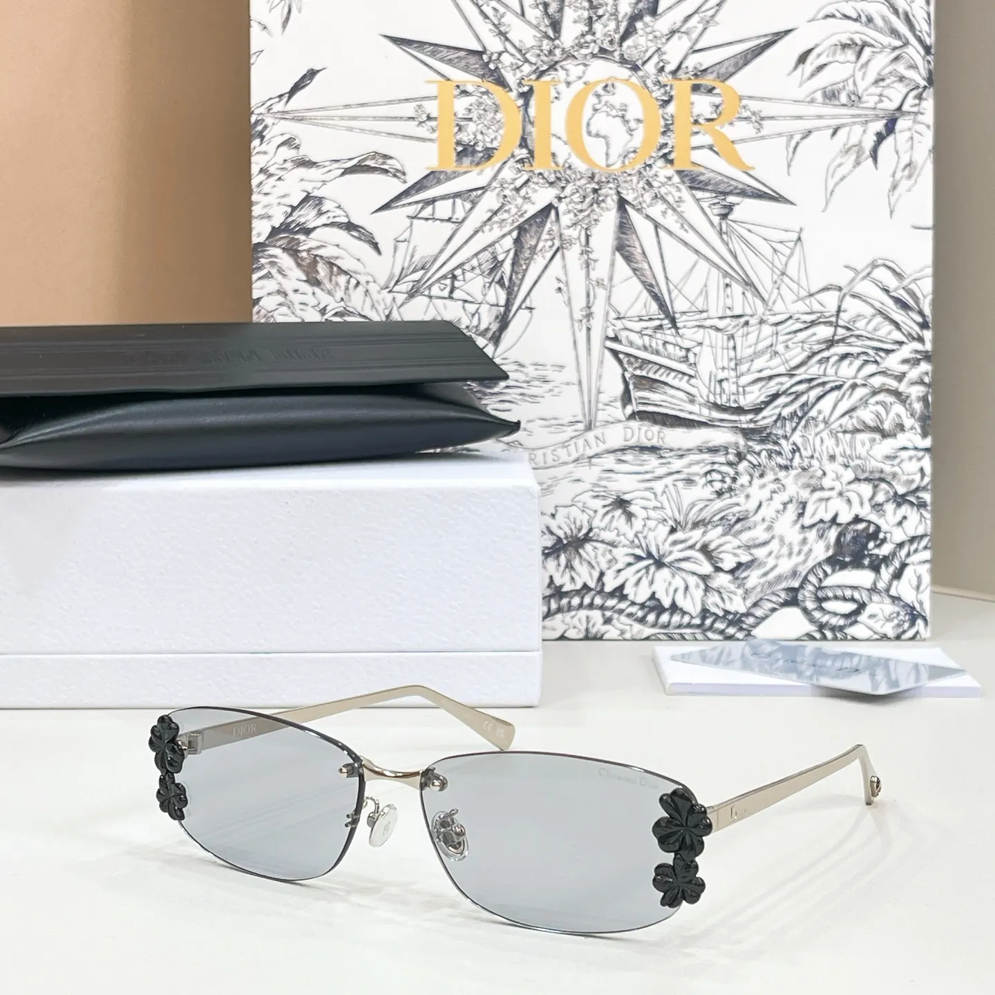 Dior Fashion Item Fashion
