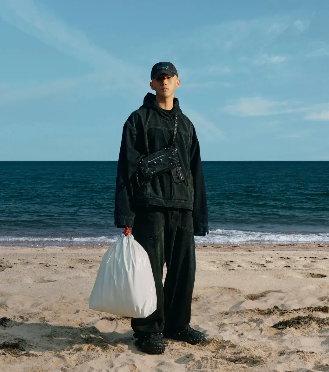 Balenciaga 單肩包 日常搭配