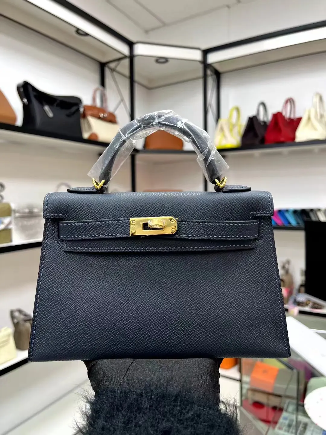 Hermès 迷你皮革手提包 黑色金扣