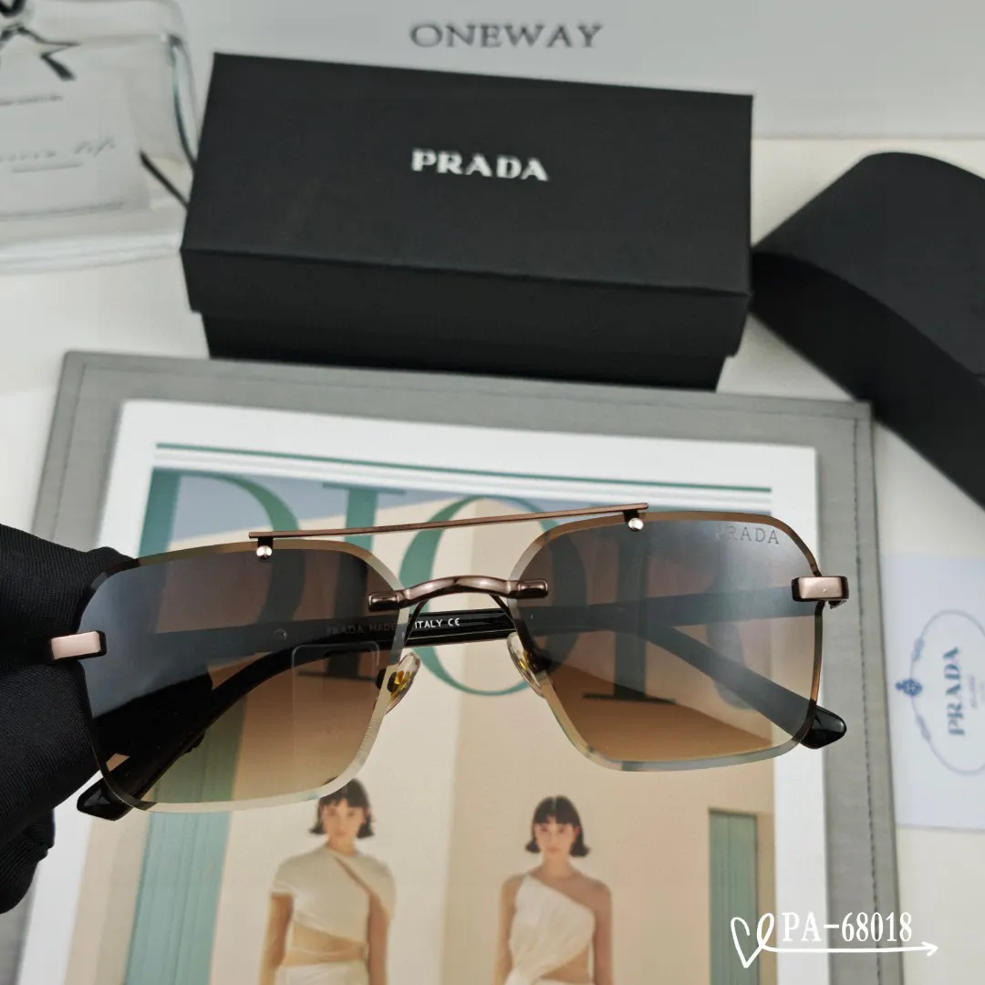 Prada 墨镜 時尚防晒款