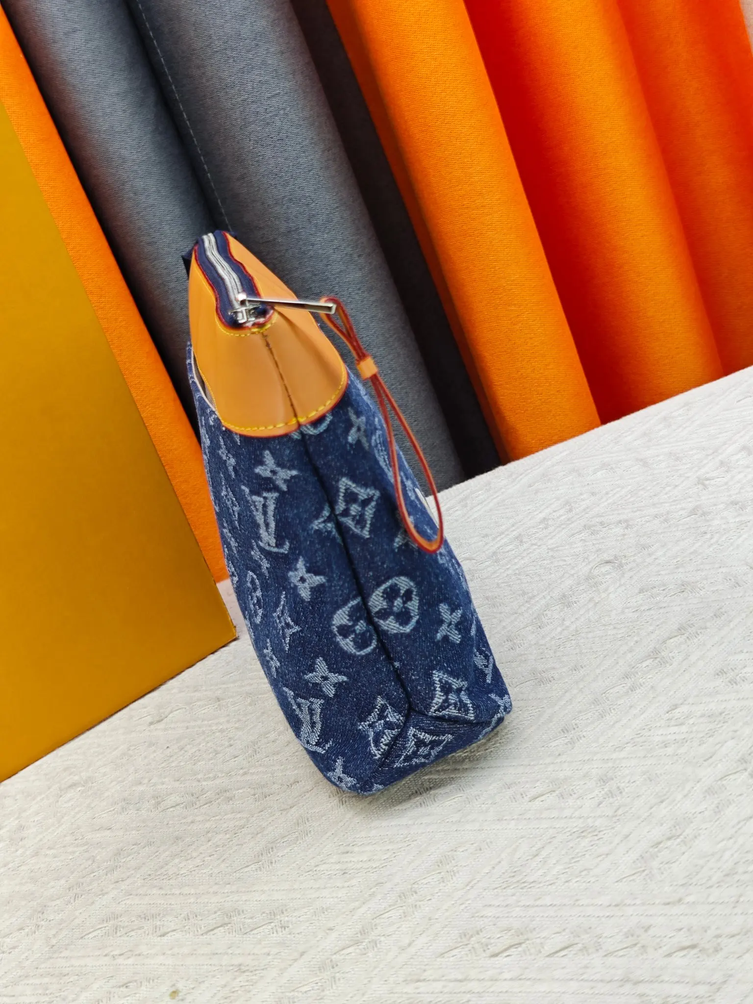 牛皮 手拿包 精致手拿款