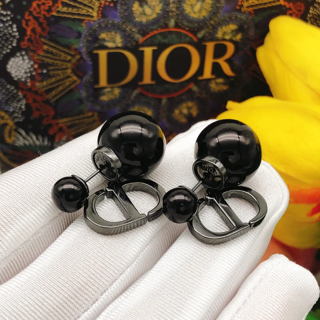 Dior 黑色 珍珠 CD 字母 耳钉 小巧点缀 耳飾